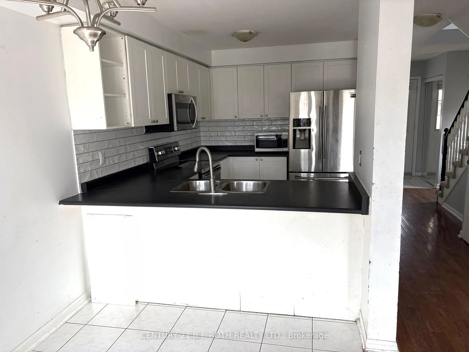 Photo 8 of 60 Ridwell Street, Barrie, Edgehill Drive — HOMEH