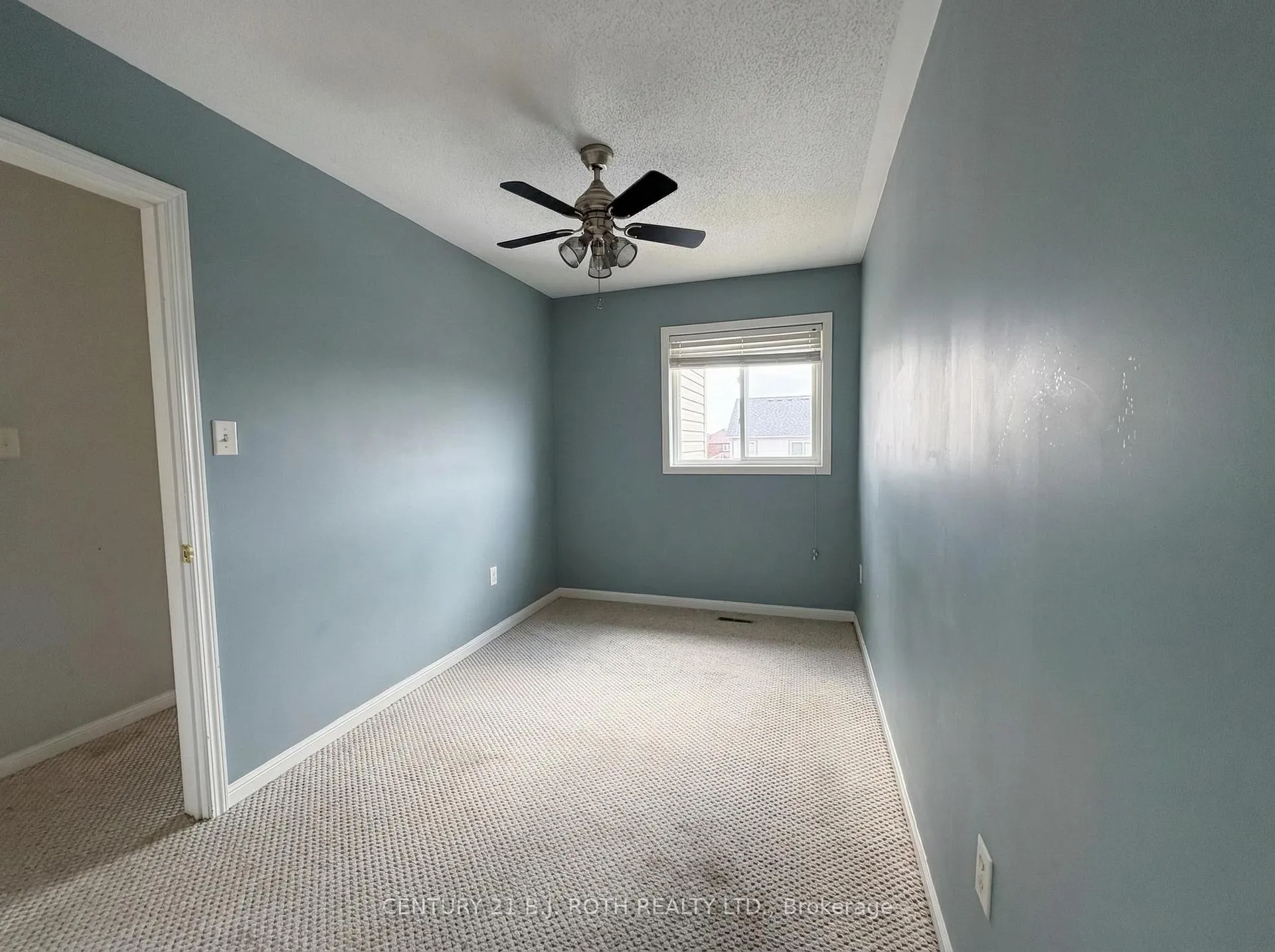 Photo 15 of 60 Ridwell Street, Barrie, Edgehill Drive — HOMEH