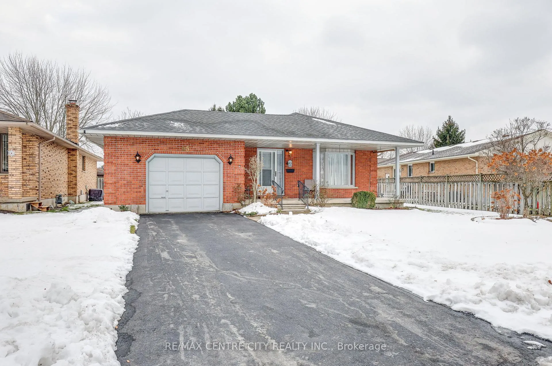 Photo 1 of 95 Dufferin Street, Aylmer — HOMEH
