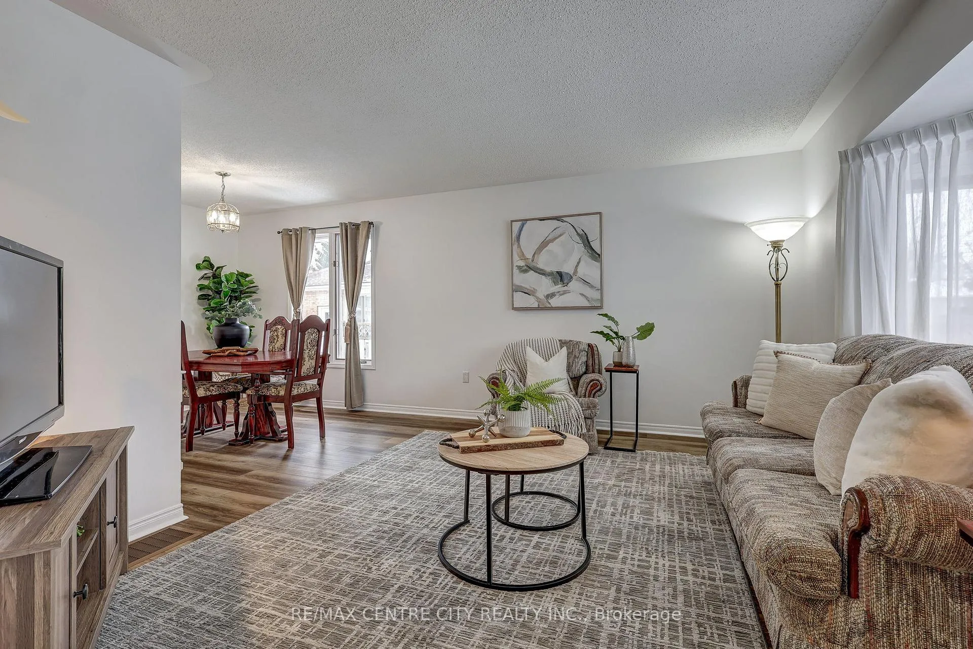 Photo 7 of 95 Dufferin Street, Aylmer — HOMEH