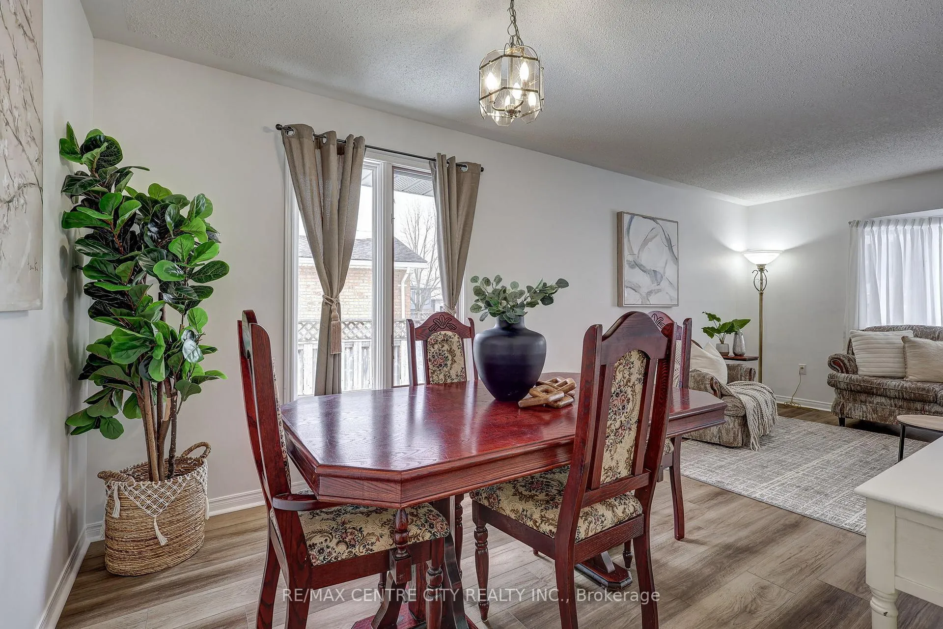 Photo 9 of 95 Dufferin Street, Aylmer — HOMEH