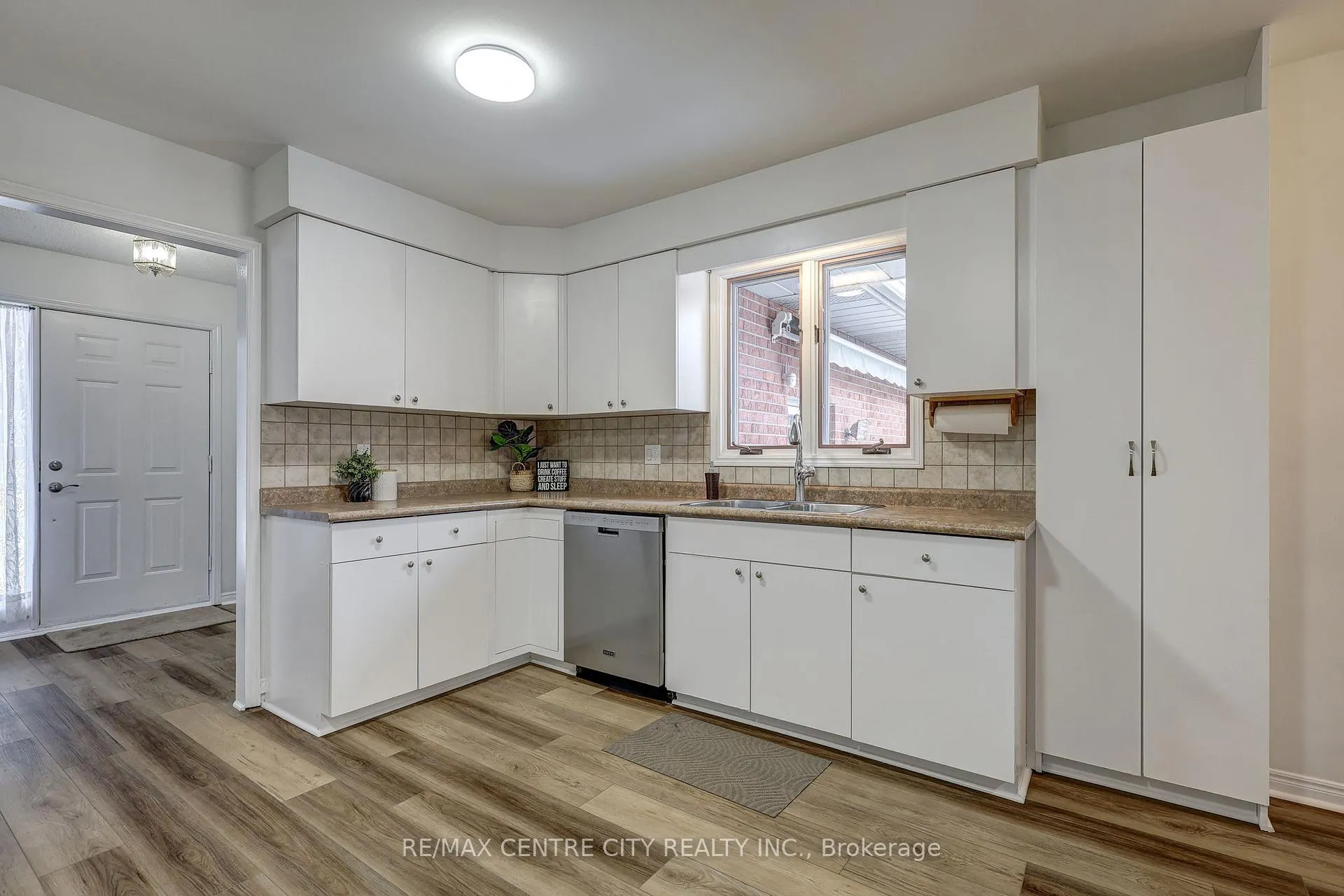 Photo 11 of 95 Dufferin Street, Aylmer — HOMEH