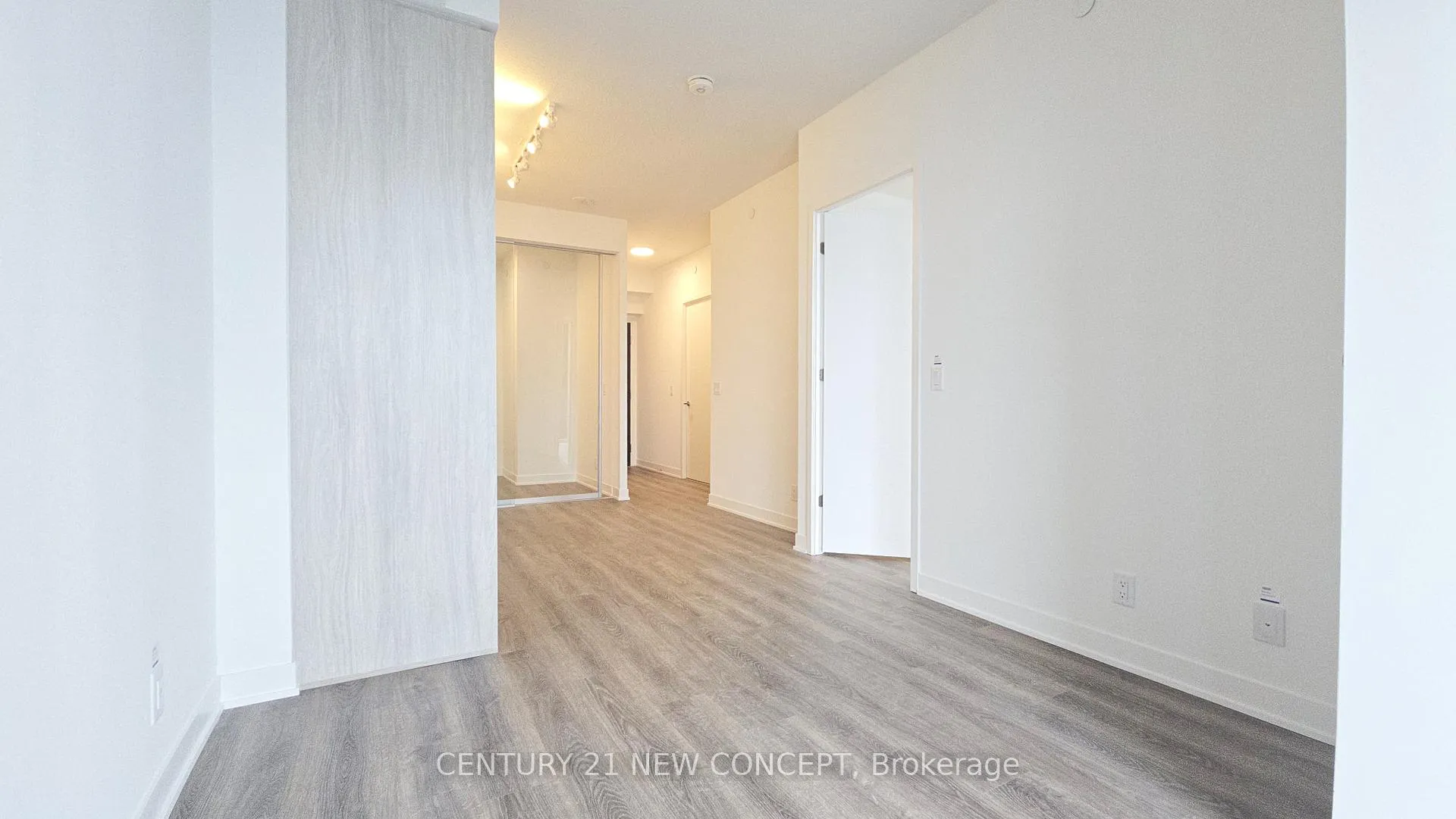 Photo 9 of Unit 3809, 180 Front Street E, Toronto, Moss Park — HOMEH