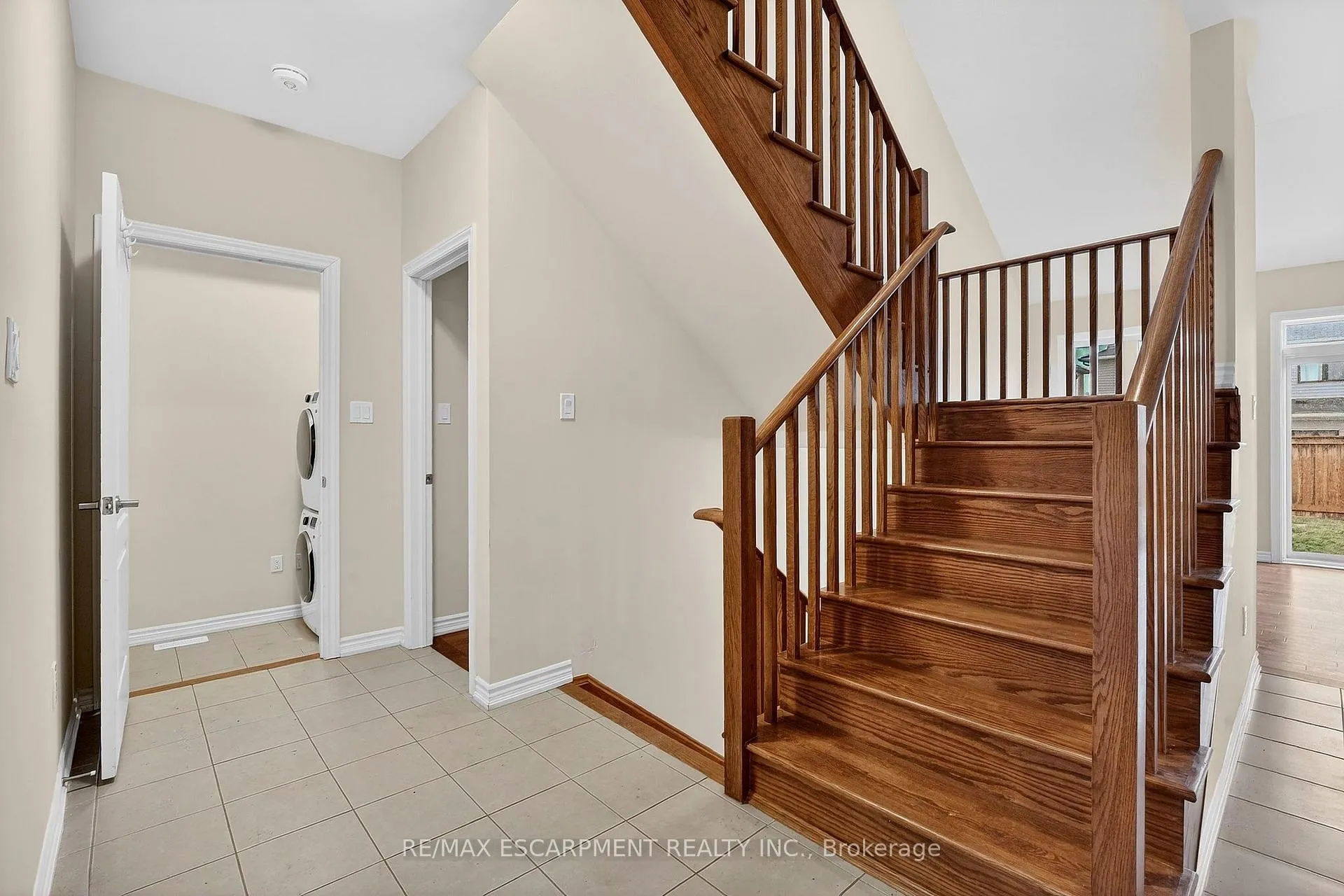 Photo 25 of 11 Frontier Drive, Thorold, Rolling Meadows — HOMEH