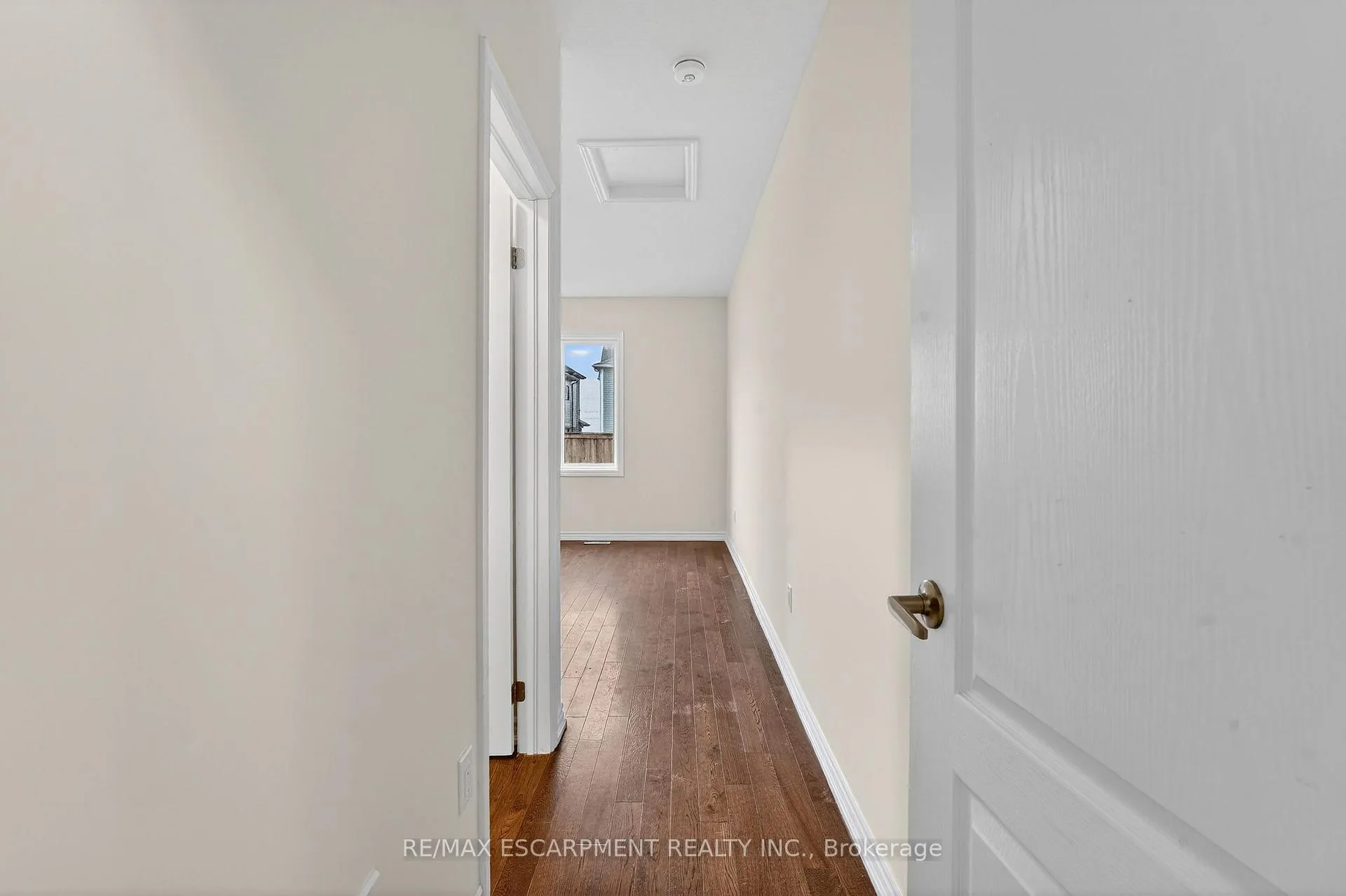 Photo 28 of 11 Frontier Drive, Thorold, Rolling Meadows — HOMEH