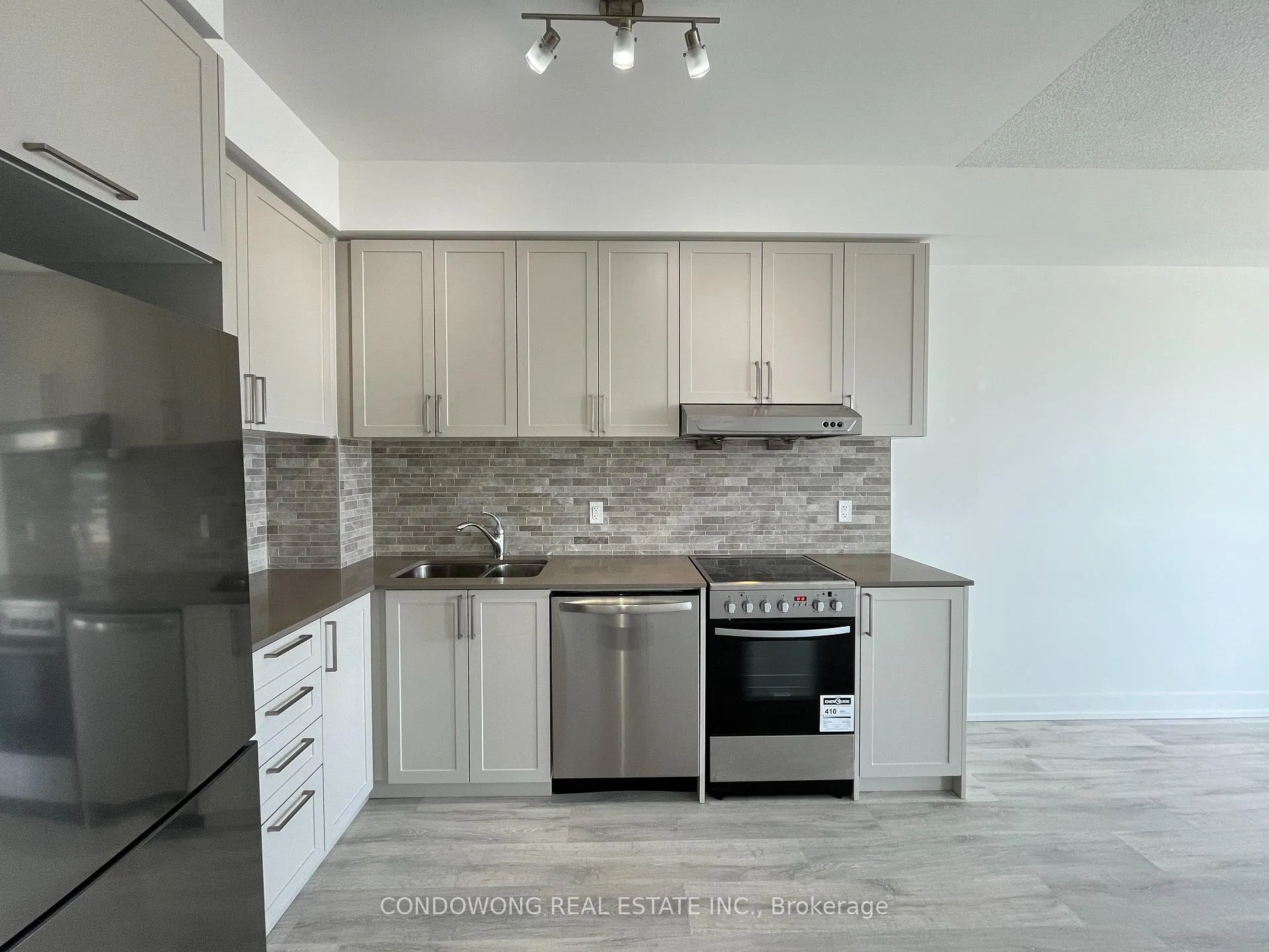 Photo 2 of Unit 627W, 268 Buchanan Drive, Markham, Unionville — HOMEH