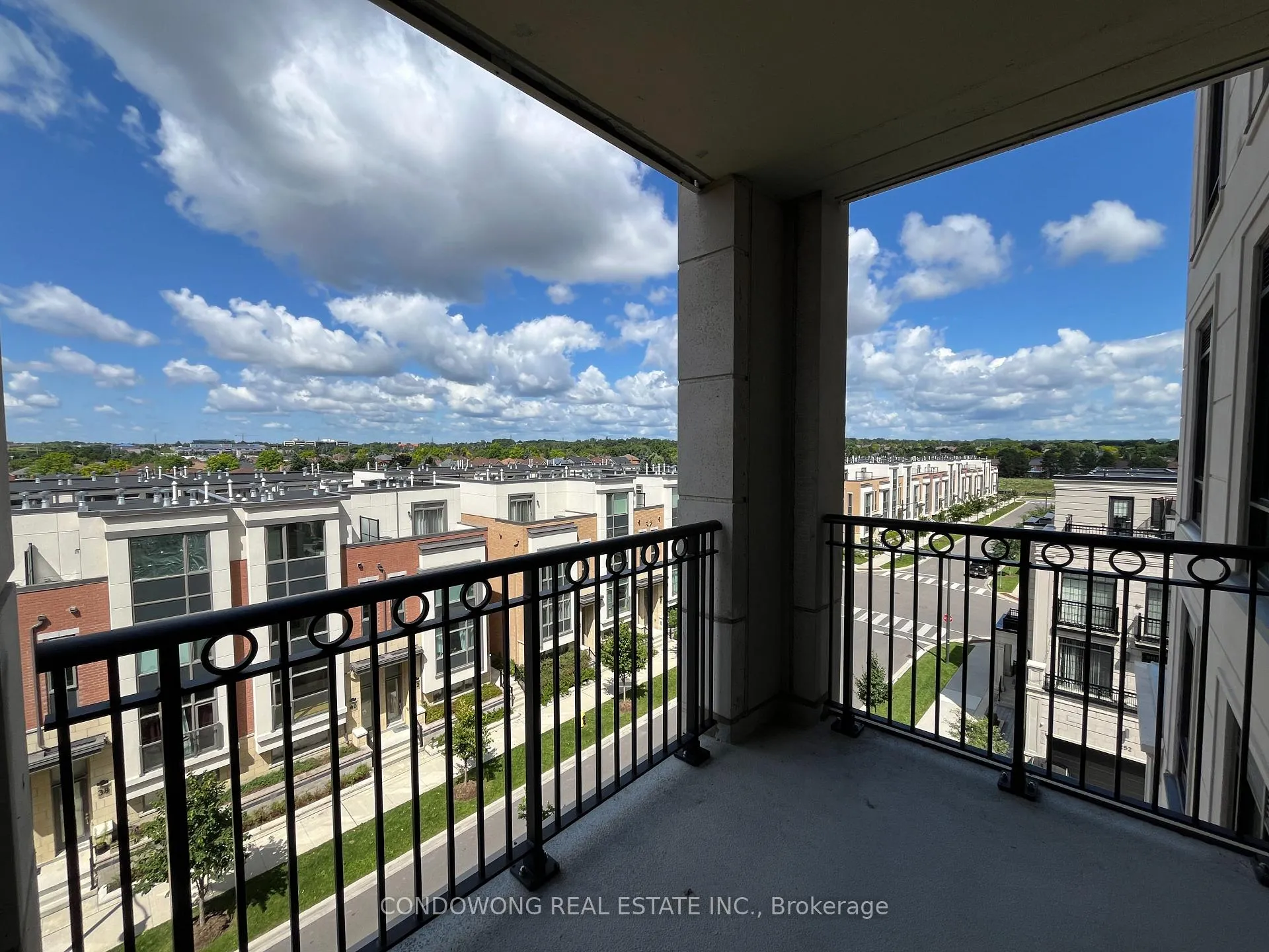 Photo 10 of Unit 627W, 268 Buchanan Drive, Markham, Unionville — HOMEH