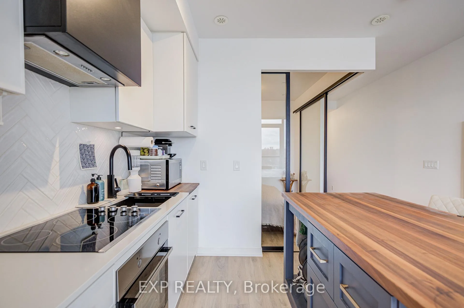 Photo 11 of Unit 604, 899 Queen Street E, Toronto, South Riverdale — HOMEH