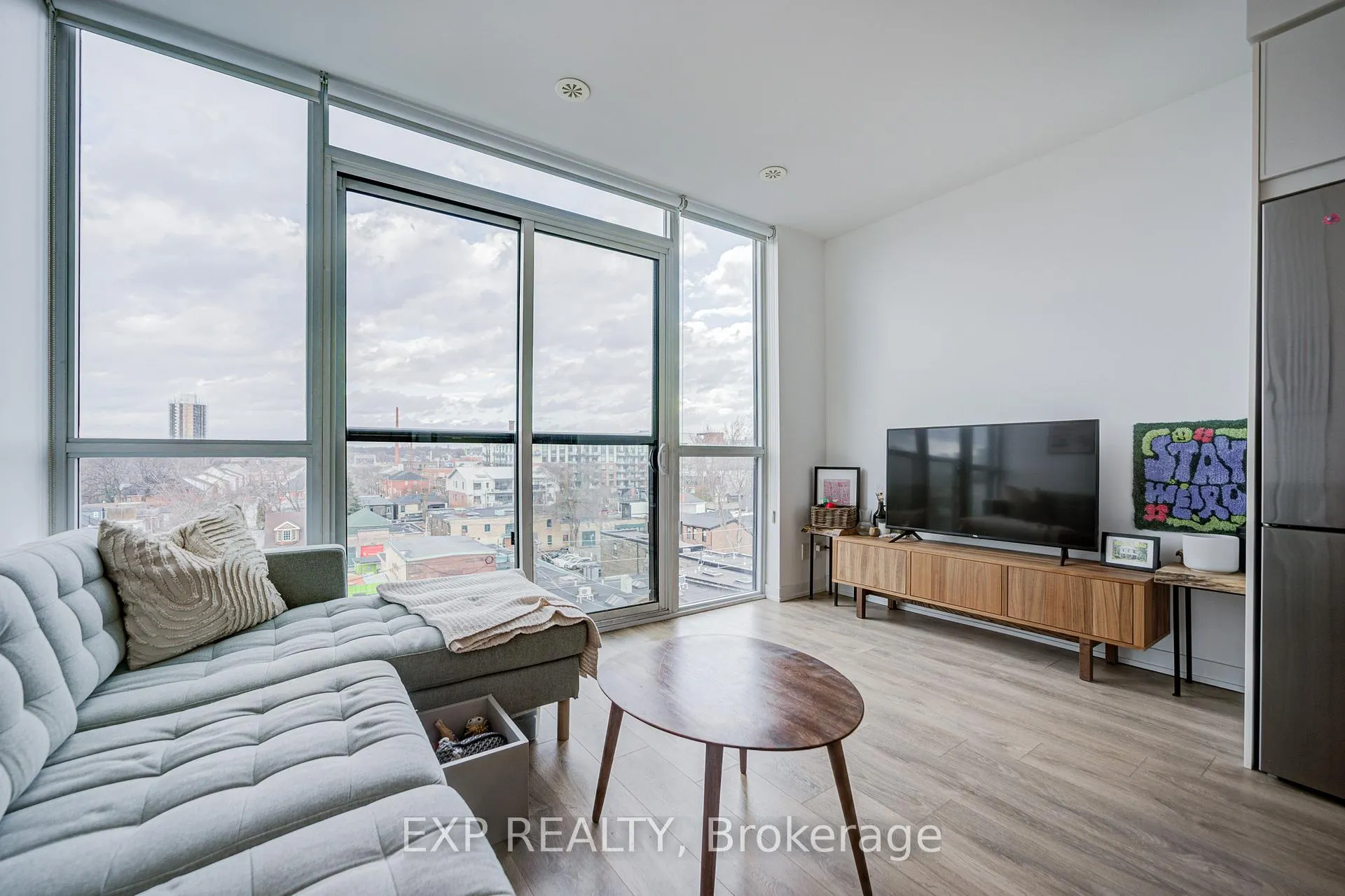 Photo 17 of Unit 604, 899 Queen Street E, Toronto, South Riverdale — HOMEH