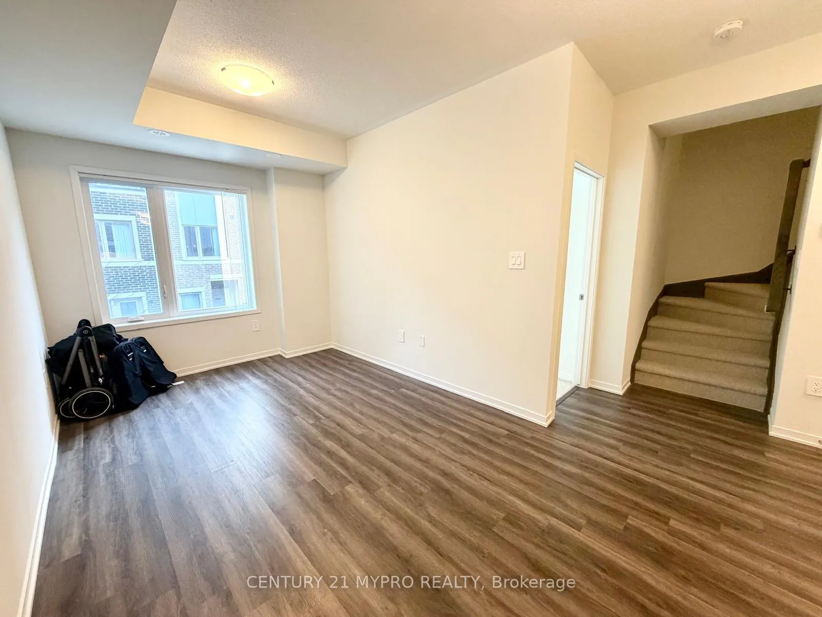 Photo 16 of Unit 67, 31 Honeycrisp Crescent, Vaughan, Concord — HOMEH
