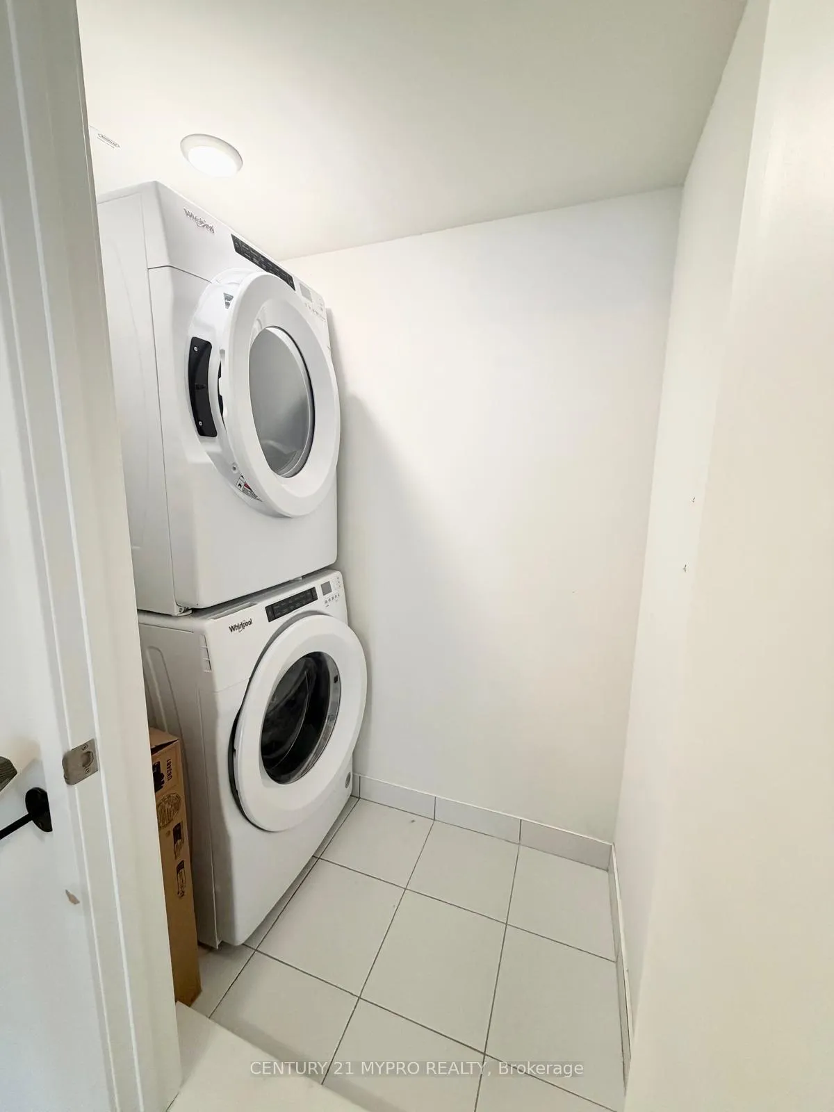 Photo 20 of Unit 67, 31 Honeycrisp Crescent, Vaughan, Concord — HOMEH