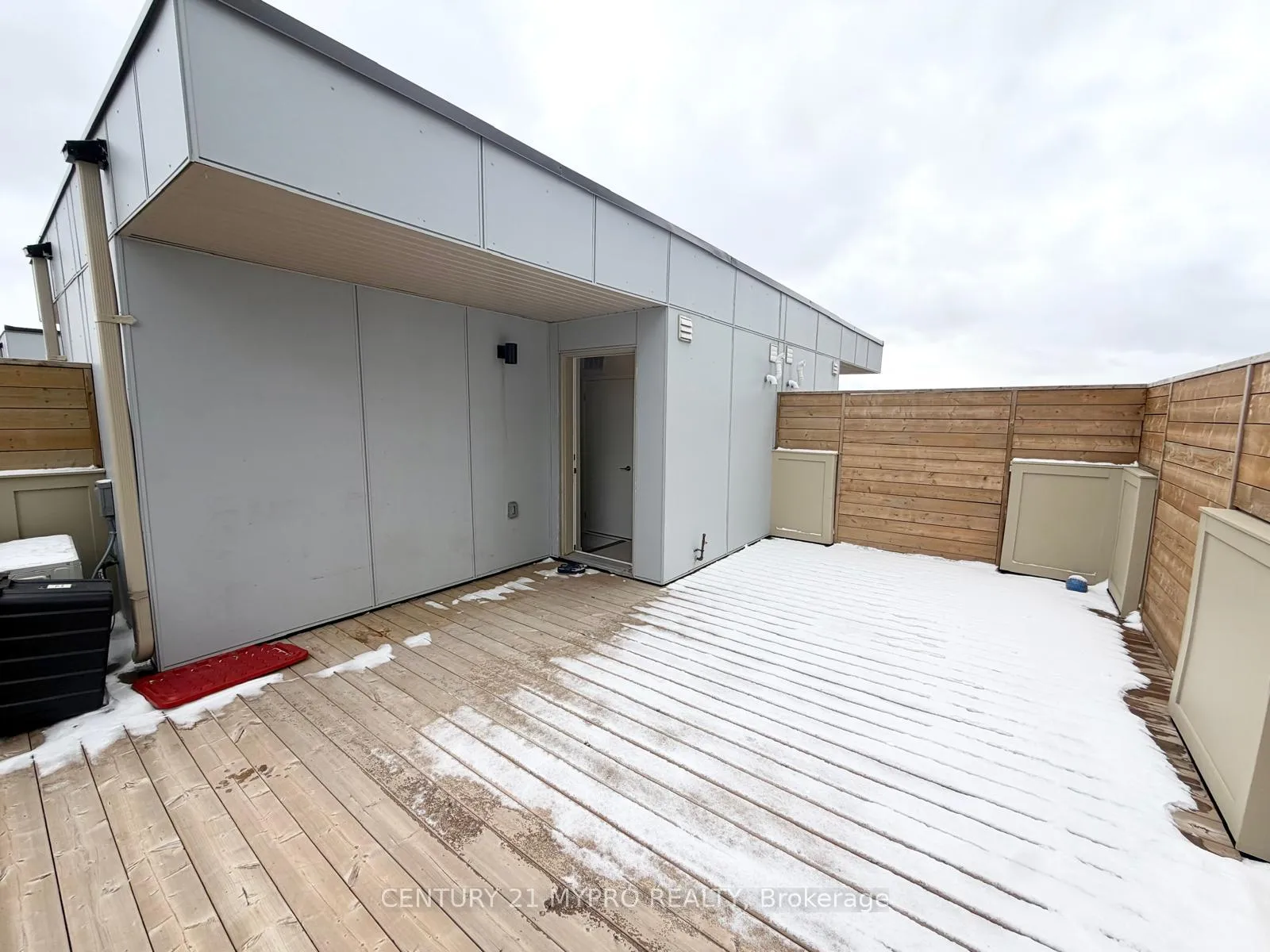 Photo 36 of Unit 67, 31 Honeycrisp Crescent, Vaughan, Concord — HOMEH