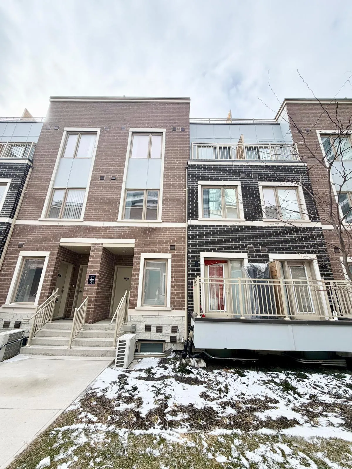 Photo 39 of Unit 67, 31 Honeycrisp Crescent, Vaughan, Concord — HOMEH