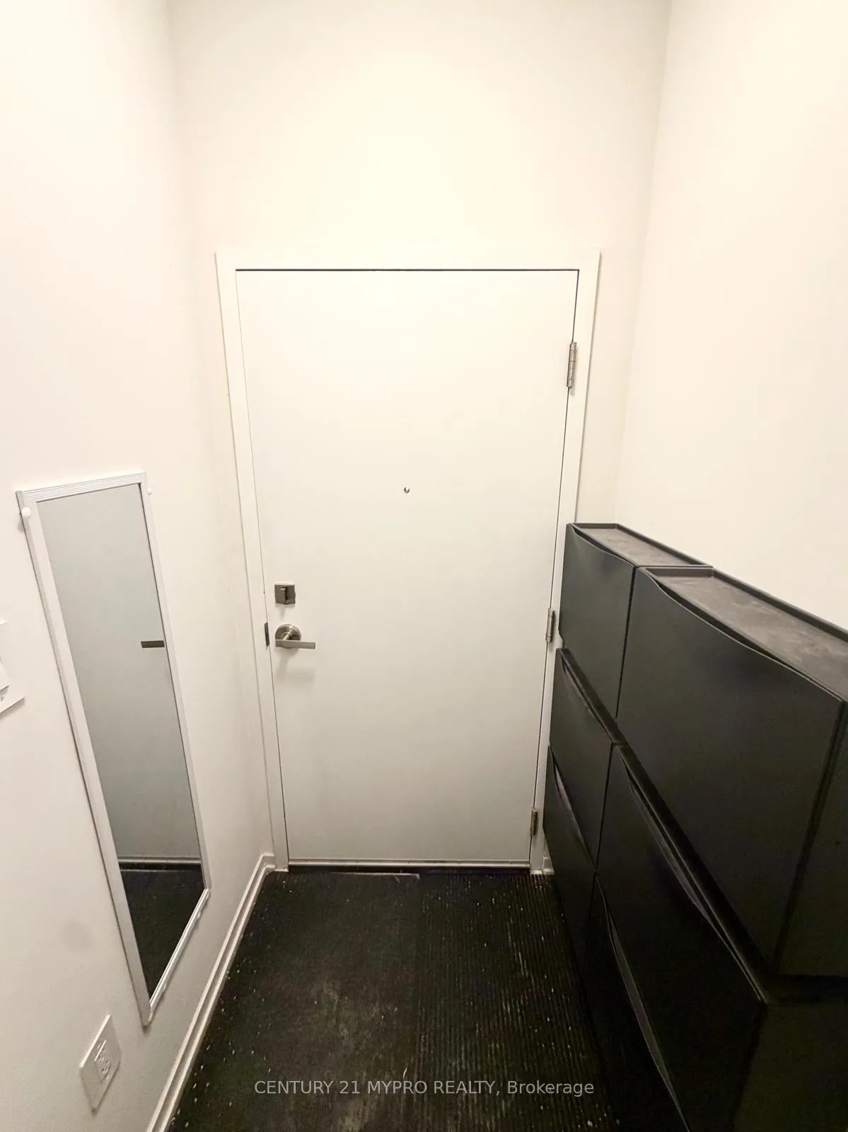Photo 40 of Unit 67, 31 Honeycrisp Crescent, Vaughan, Concord — HOMEH
