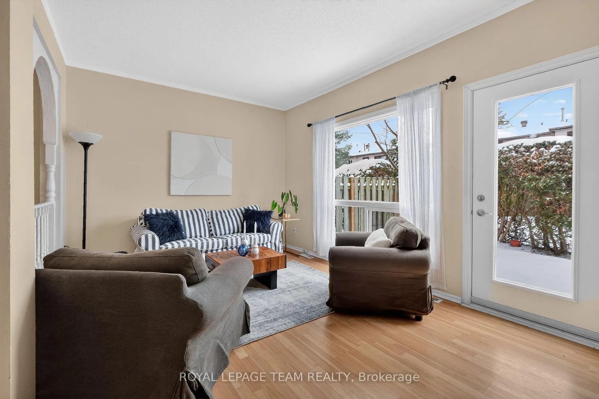 Photo 7 of 1993 Falkirk Crescent, Ottawa, Blackburn Hamlet (South) — HOMEH