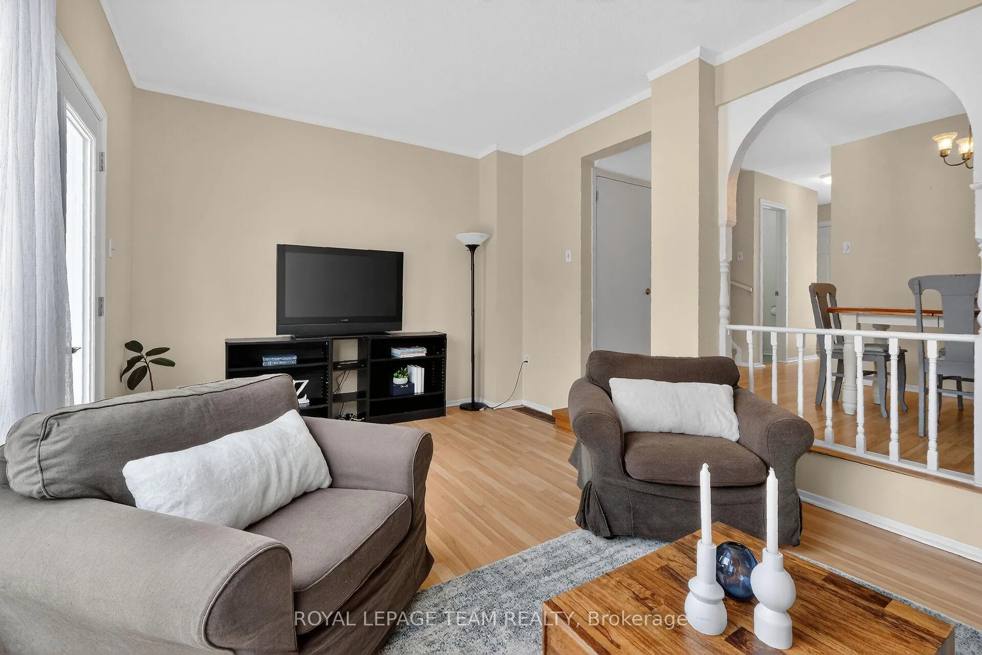 Photo 10 of 1993 Falkirk Crescent, Ottawa, Blackburn Hamlet (South) — HOMEH