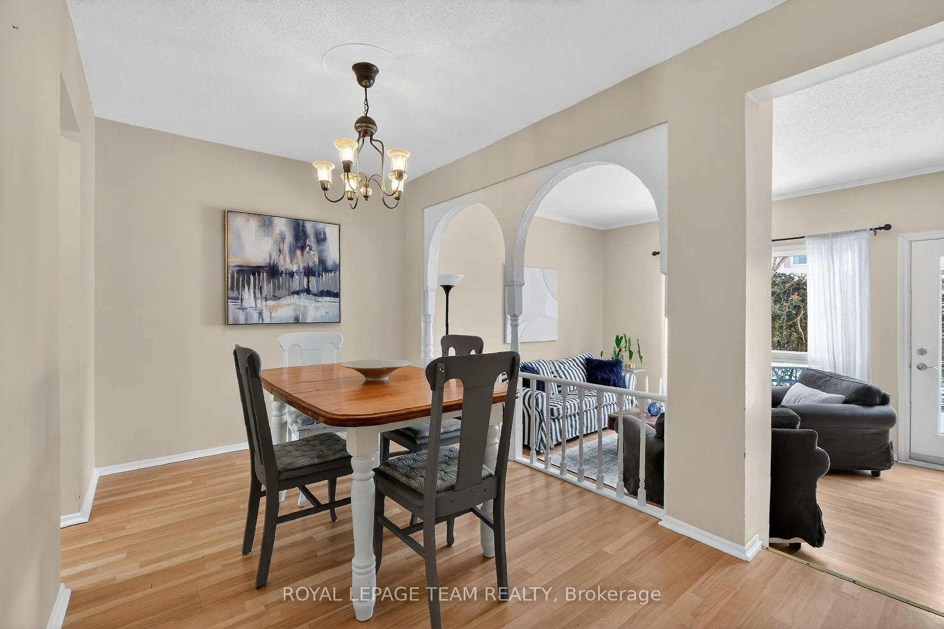 Photo 11 of 1993 Falkirk Crescent, Ottawa, Blackburn Hamlet (South) — HOMEH