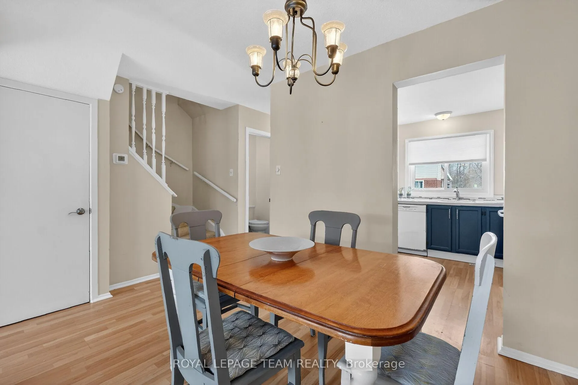 Photo 13 of 1993 Falkirk Crescent, Ottawa, Blackburn Hamlet (South) — HOMEH