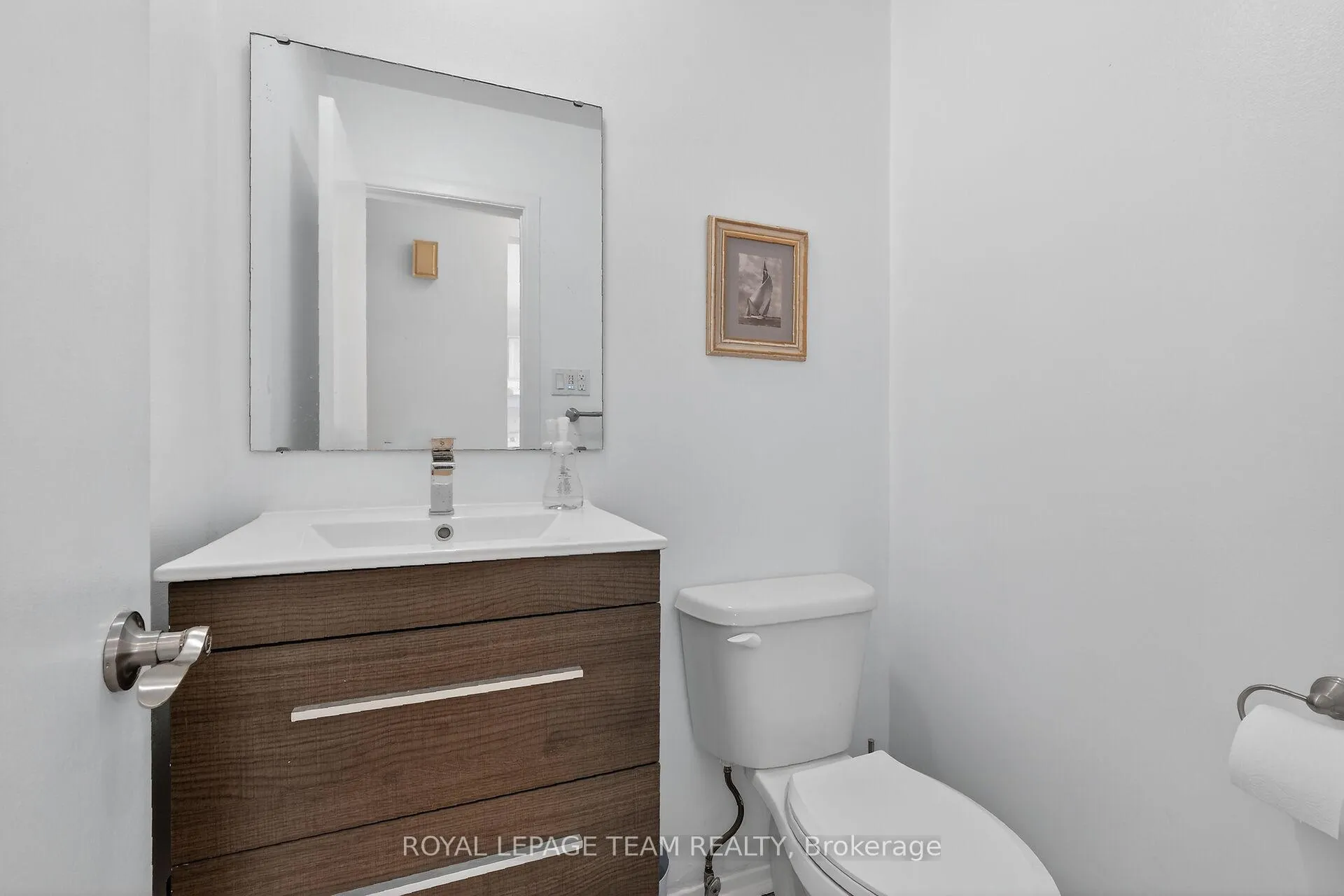 Photo 19 of 1993 Falkirk Crescent, Ottawa, Blackburn Hamlet (South) — HOMEH