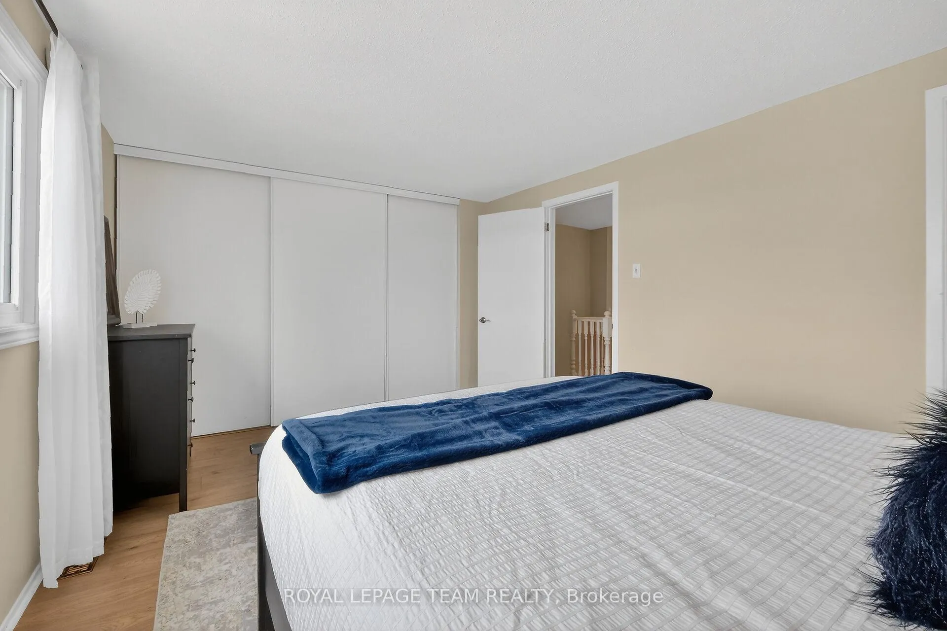 Photo 26 of 1993 Falkirk Crescent, Ottawa, Blackburn Hamlet (South) — HOMEH