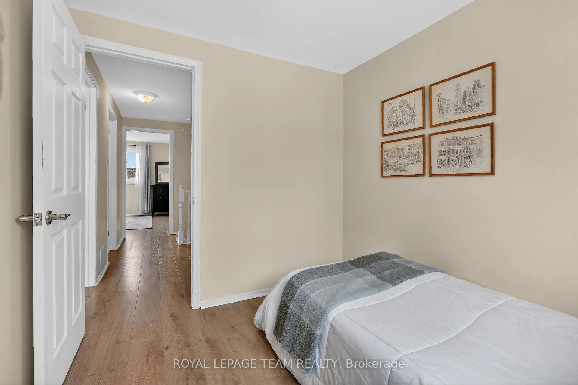 Photo 32 of 1993 Falkirk Crescent, Ottawa, Blackburn Hamlet (South) — HOMEH
