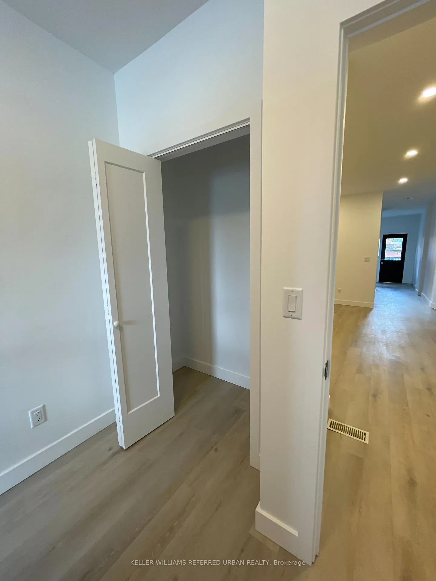 Photo 5 of Unit Main, 1821 Davenport Road, Toronto, Weston-Pellam Park — HOMEH