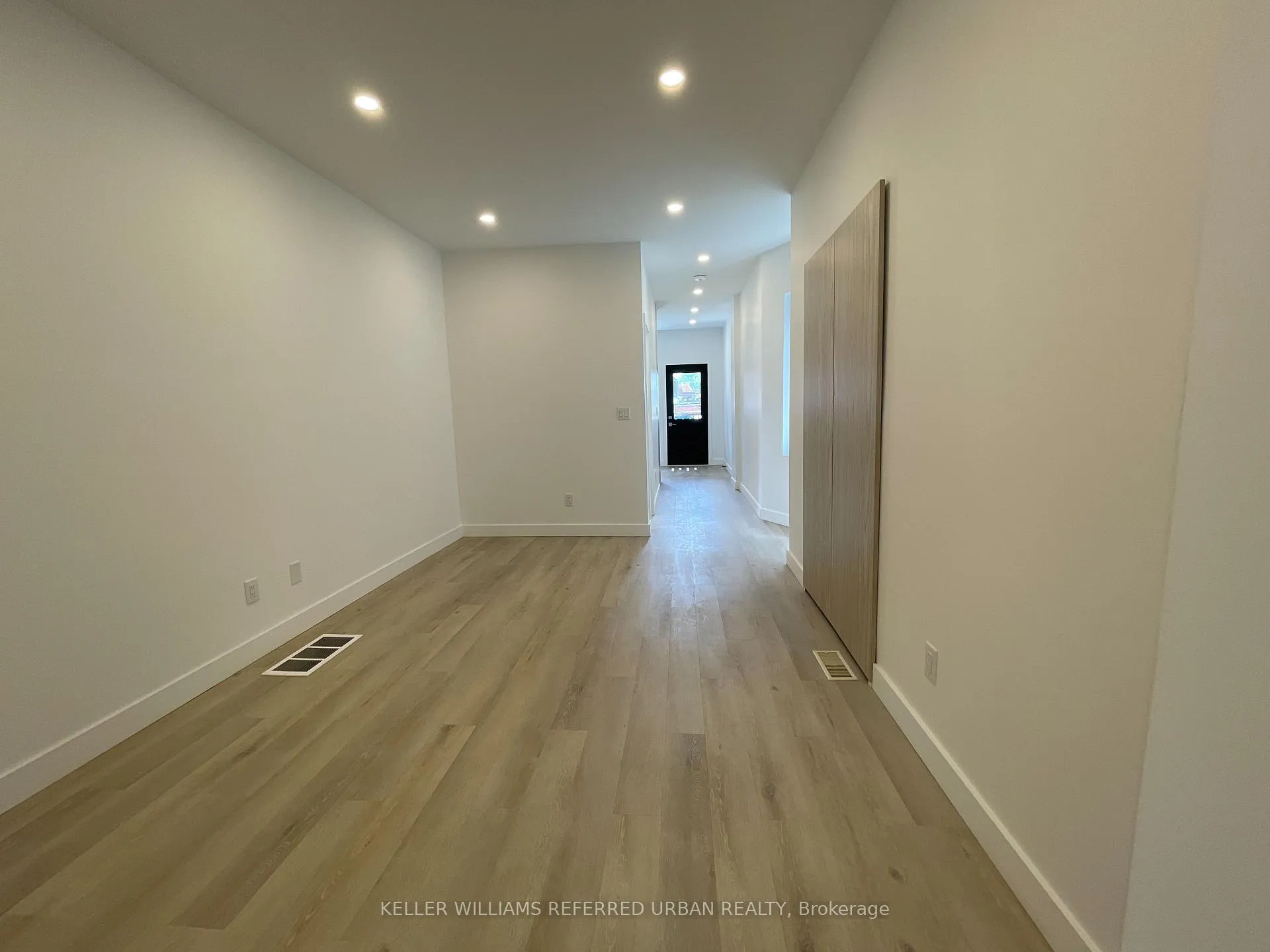 Photo 7 of Unit Main, 1821 Davenport Road, Toronto, Weston-Pellam Park — HOMEH