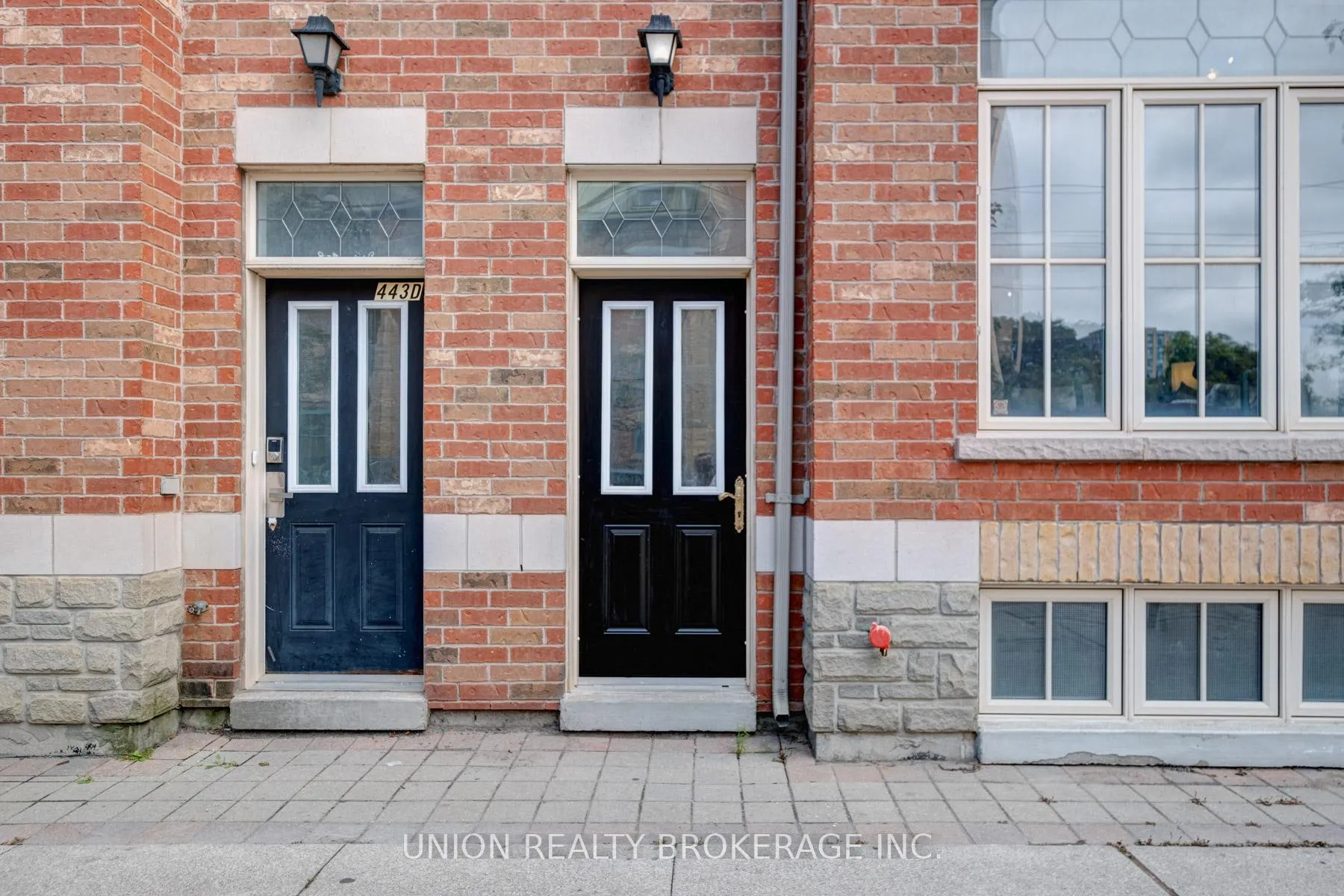 Photo 3 of 443C Queen Street E, Toronto, Moss Park — HOMEH