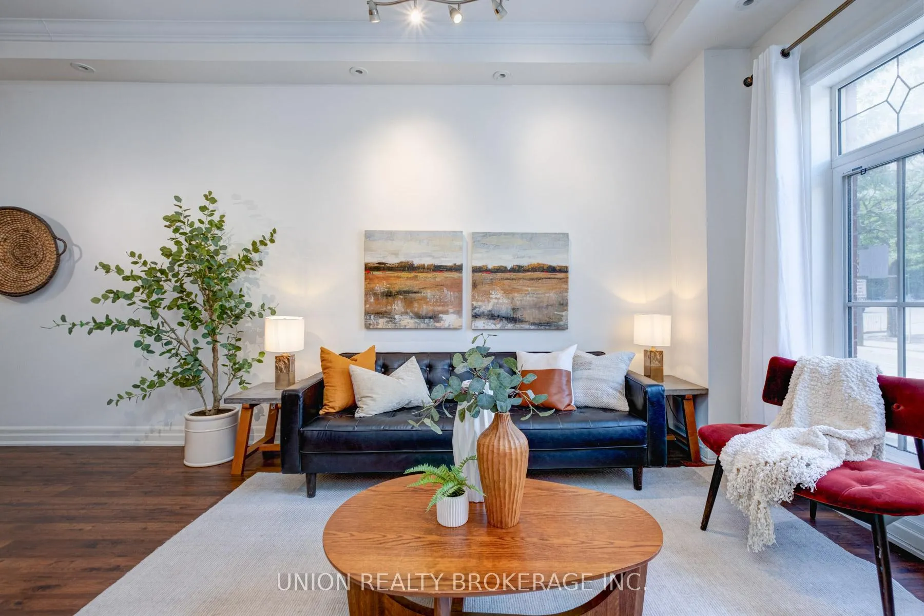 Photo 6 of 443C Queen Street E, Toronto, Moss Park — HOMEH