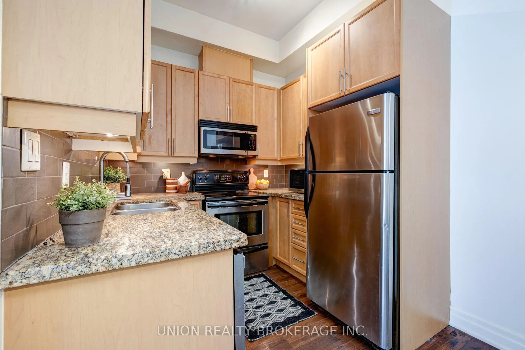 Photo 16 of 443C Queen Street E, Toronto, Moss Park — HOMEH
