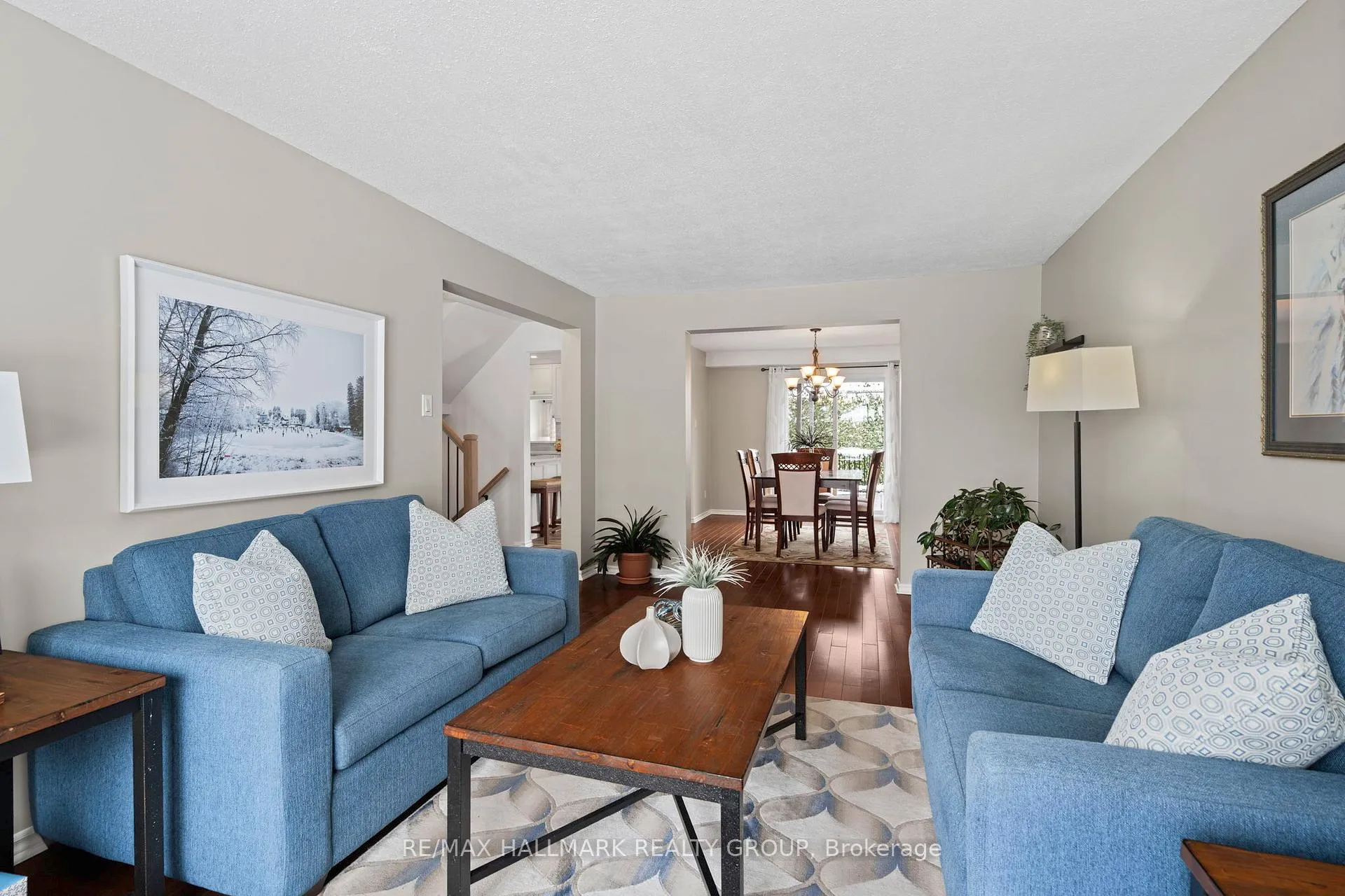 Photo 7 of 6068 Meadowglen Drive, Ottawa, Chapel Hill — HOMEH