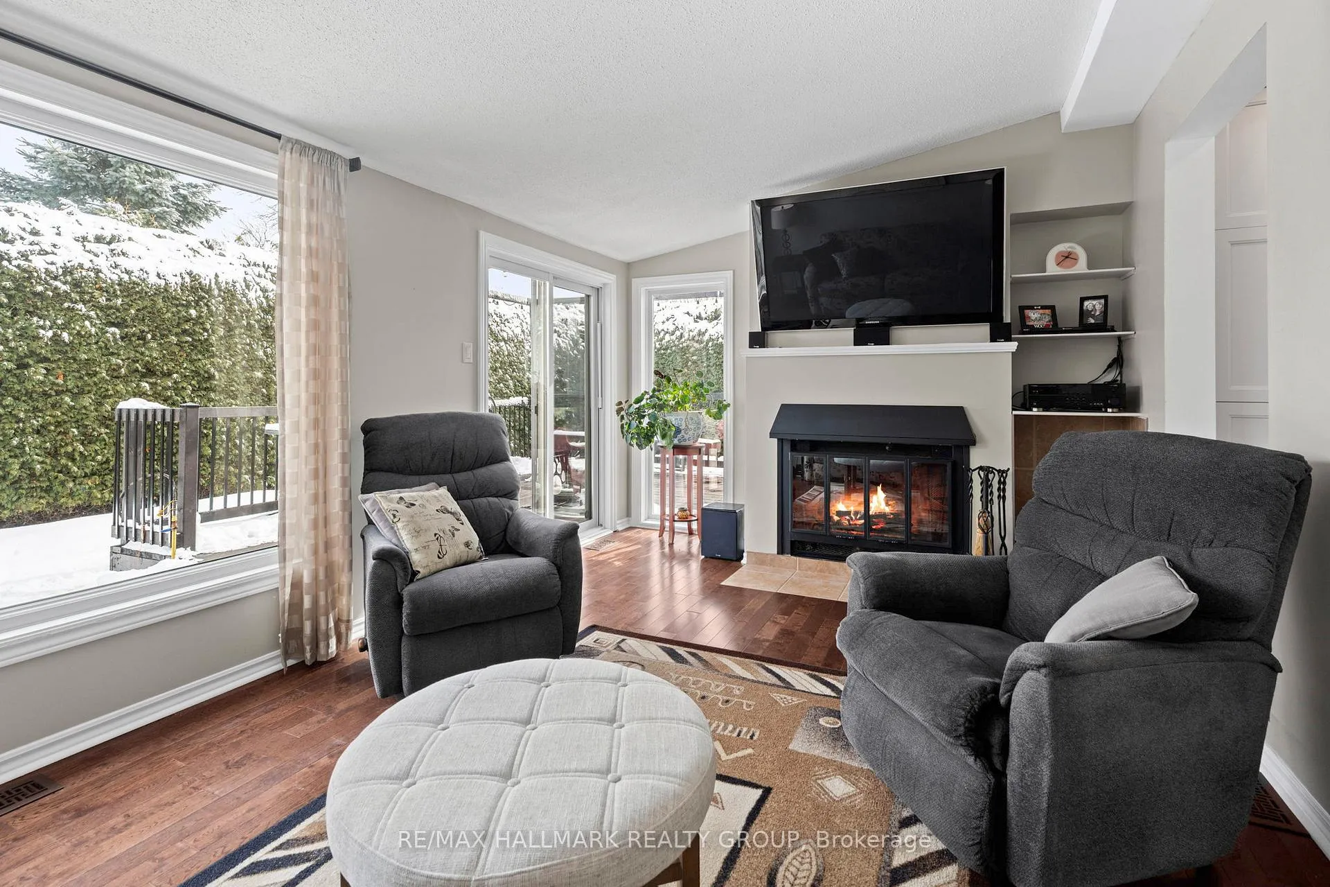 Photo 13 of 6068 Meadowglen Drive, Ottawa, Chapel Hill — HOMEH