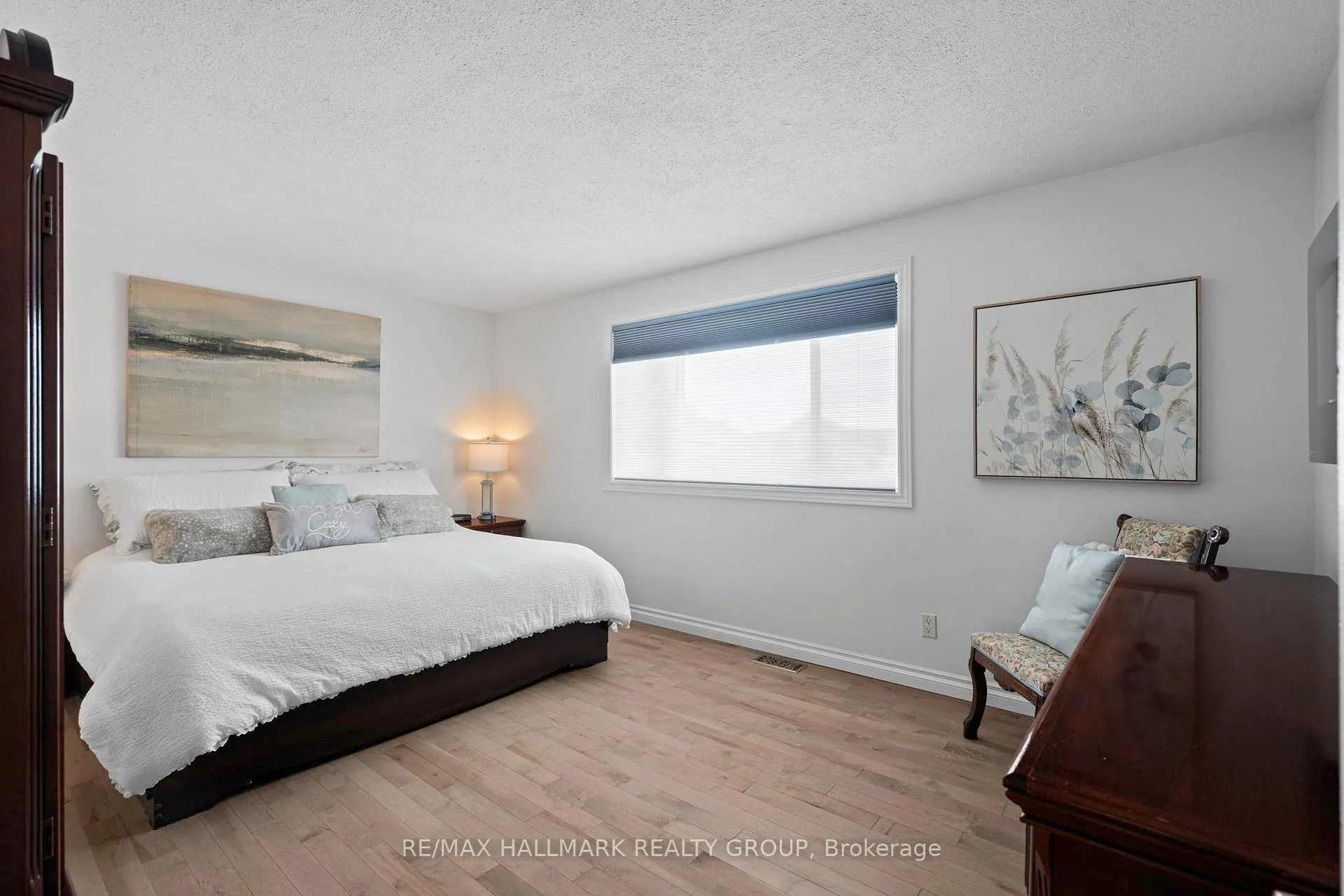 Photo 18 of 6068 Meadowglen Drive, Ottawa, Chapel Hill — HOMEH