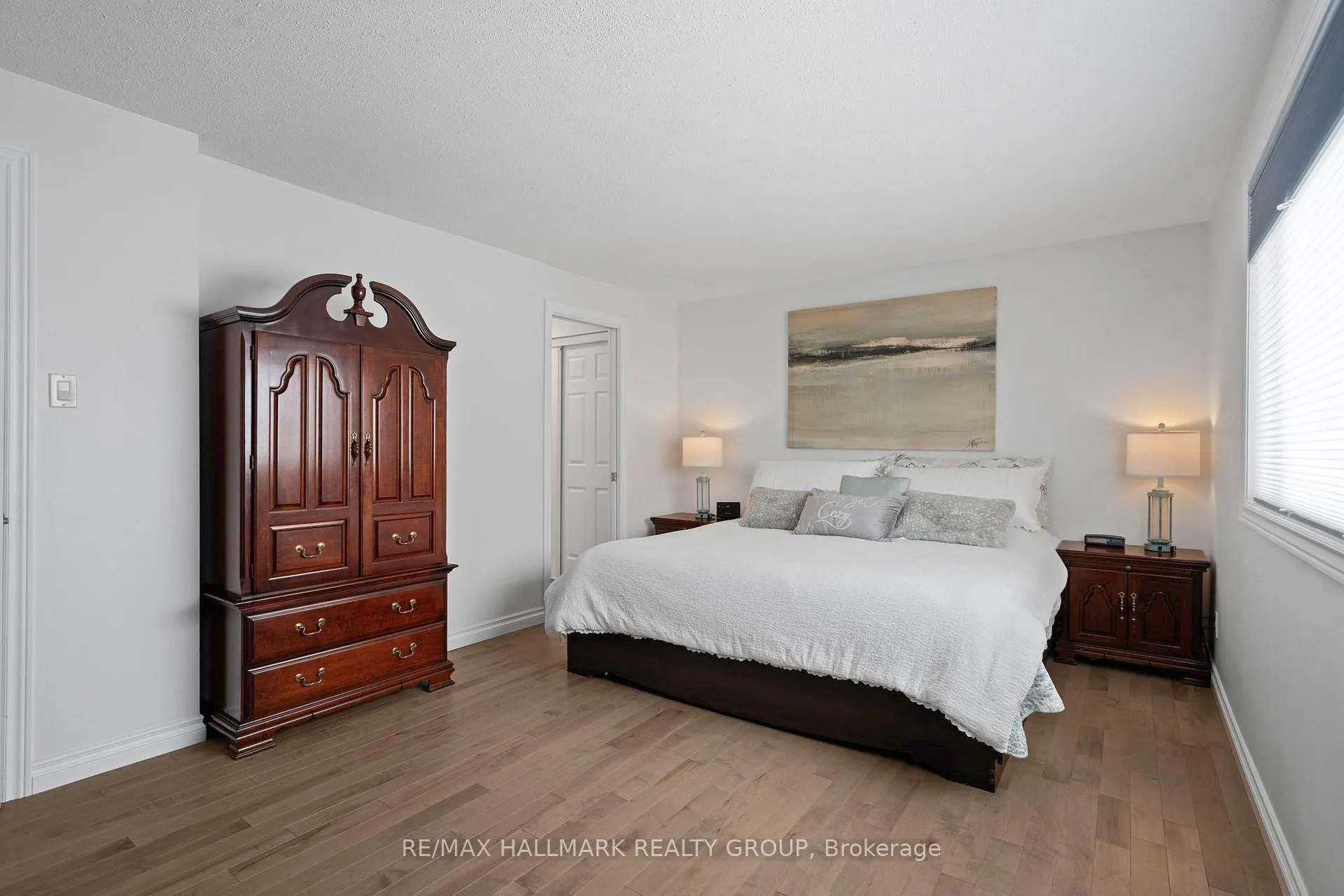 Photo 19 of 6068 Meadowglen Drive, Ottawa, Chapel Hill — HOMEH