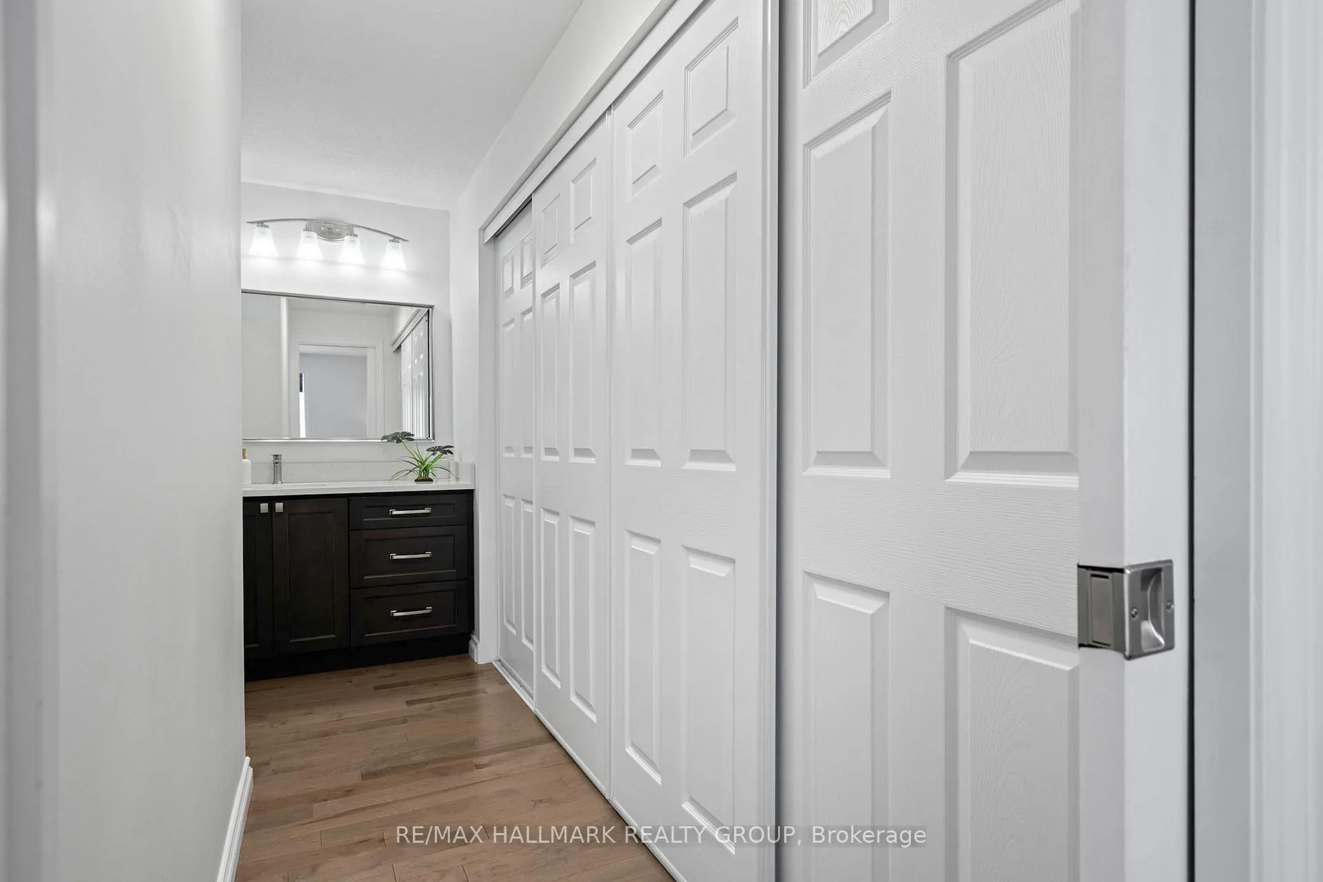 Photo 20 of 6068 Meadowglen Drive, Ottawa, Chapel Hill — HOMEH