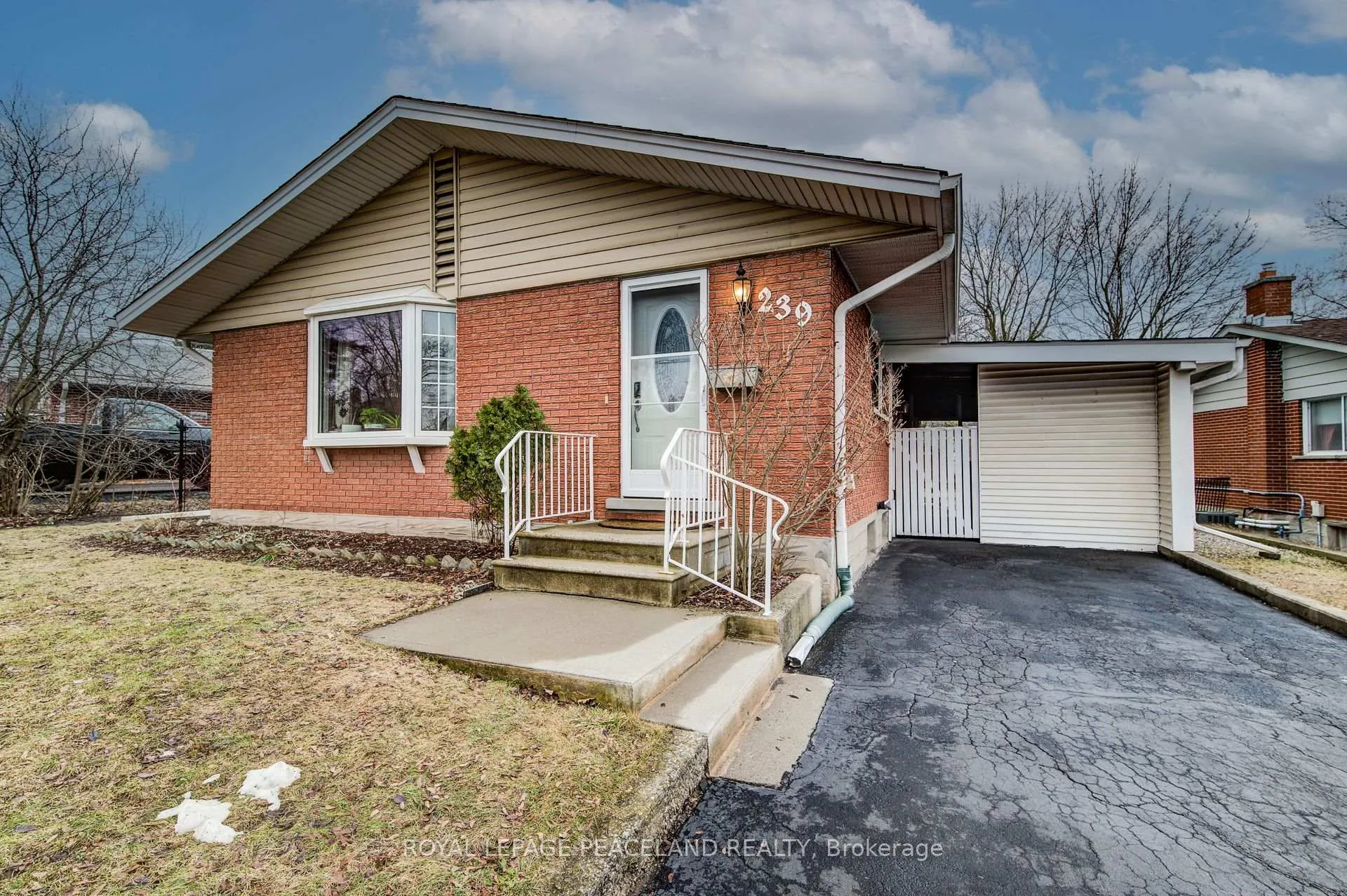Photo 3 of 239 Winfield Avenue, Waterloo, Lincoln Heights — HOMEH