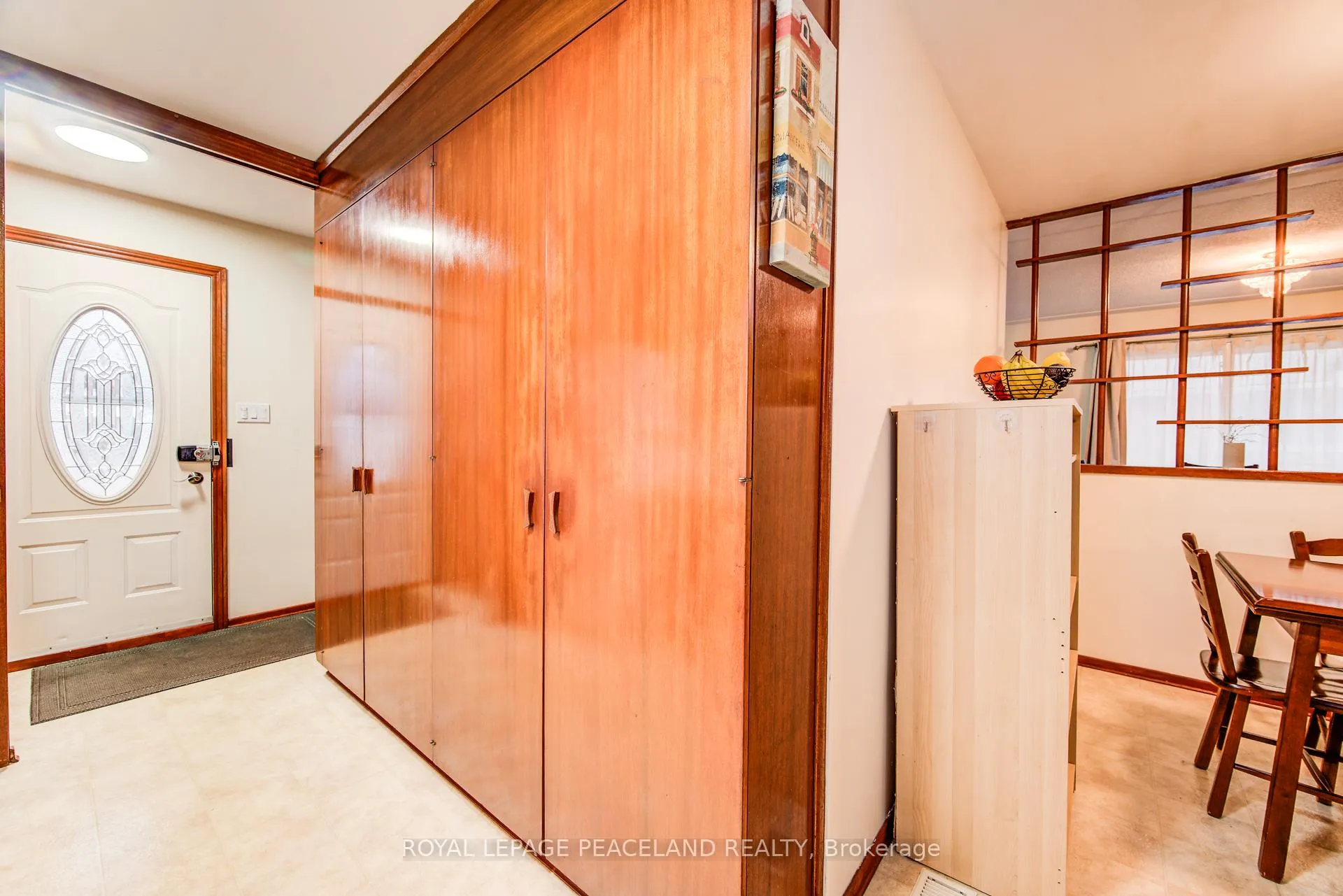 Photo 8 of 239 Winfield Avenue, Waterloo, Lincoln Heights — HOMEH