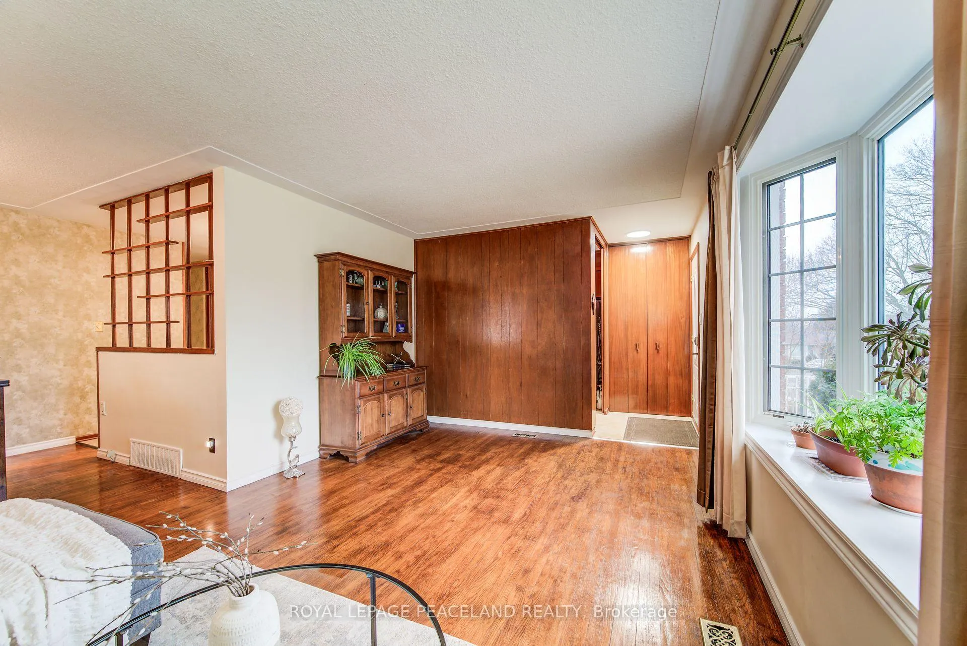 Photo 16 of 239 Winfield Avenue, Waterloo, Lincoln Heights — HOMEH