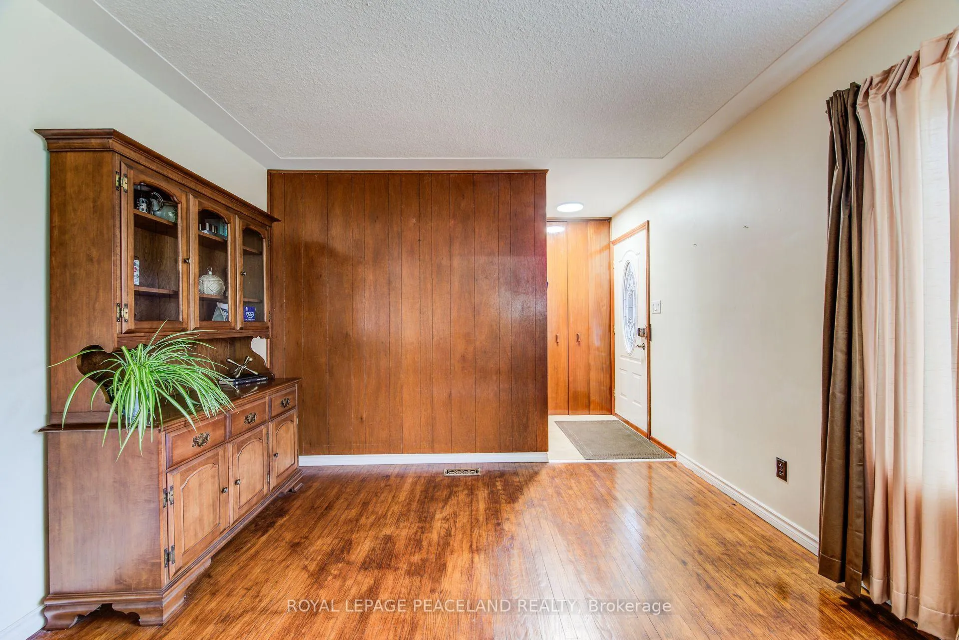 Photo 17 of 239 Winfield Avenue, Waterloo, Lincoln Heights — HOMEH