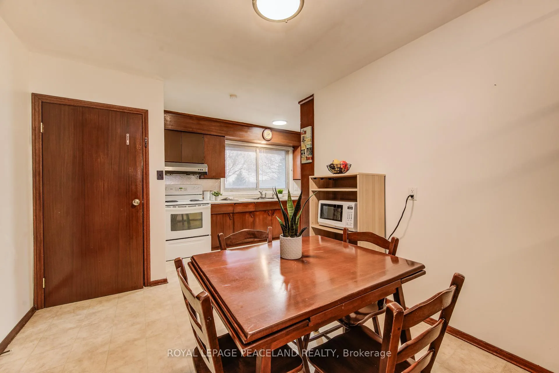 Photo 18 of 239 Winfield Avenue, Waterloo, Lincoln Heights — HOMEH