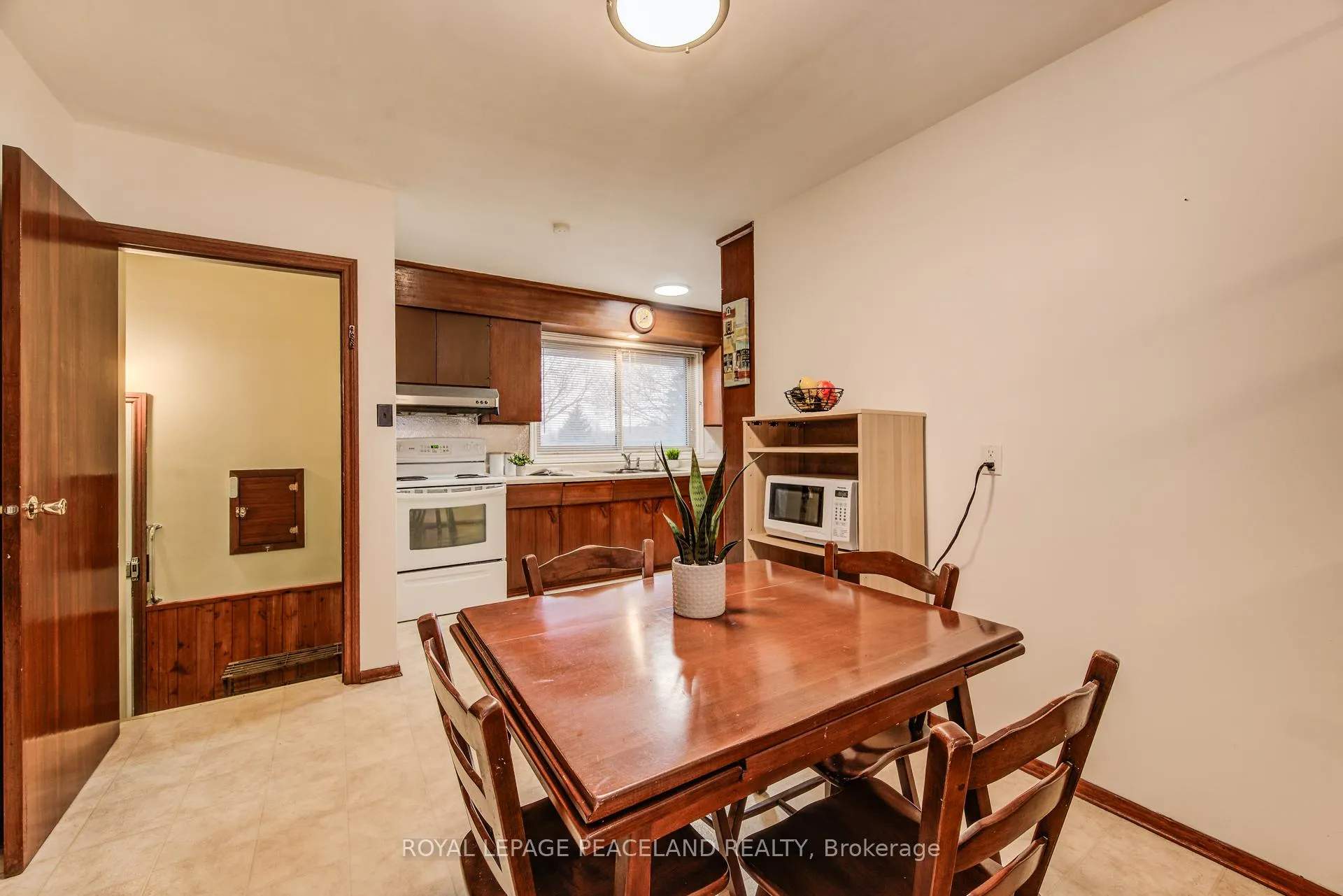Photo 19 of 239 Winfield Avenue, Waterloo, Lincoln Heights — HOMEH