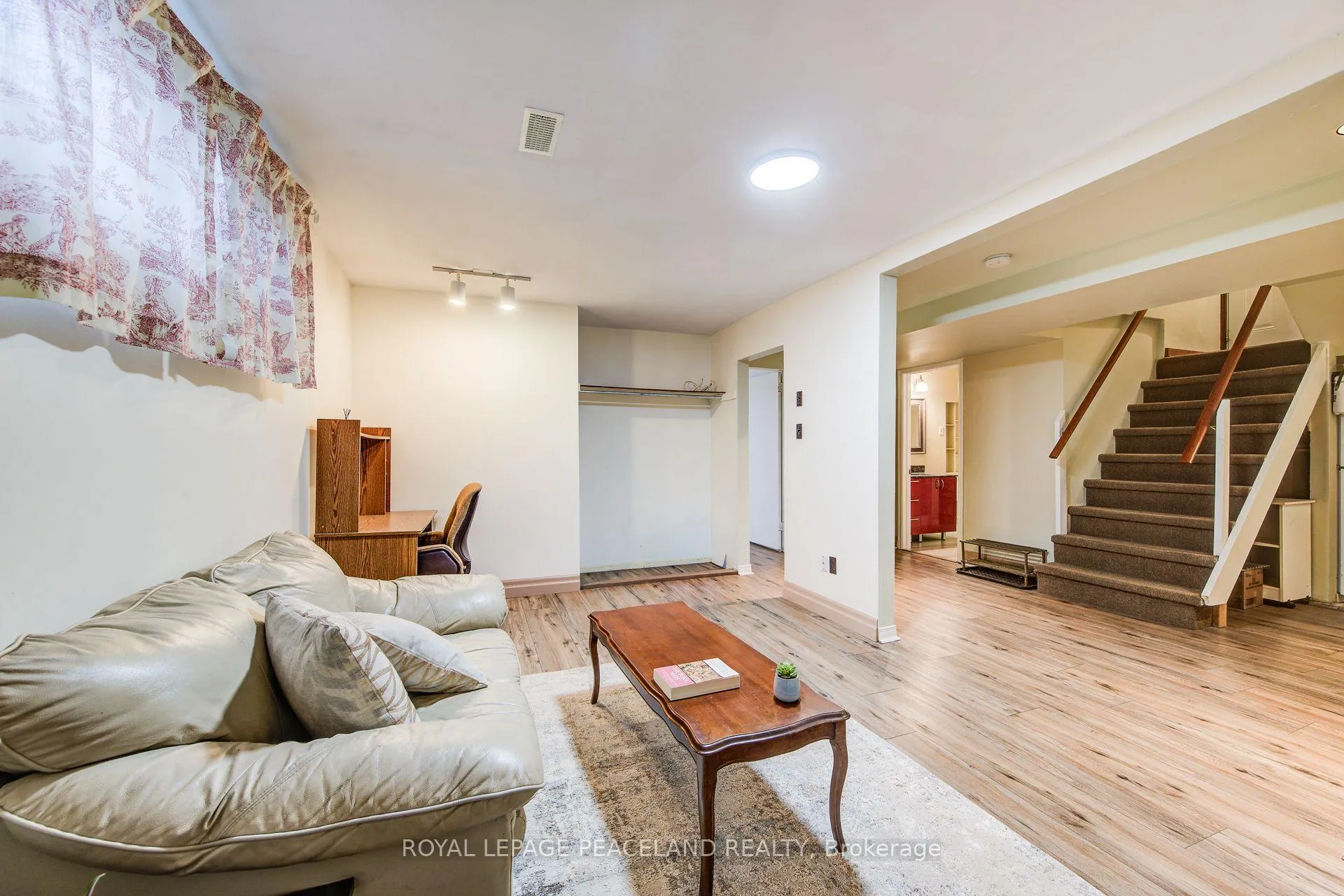 Photo 33 of 239 Winfield Avenue, Waterloo, Lincoln Heights — HOMEH
