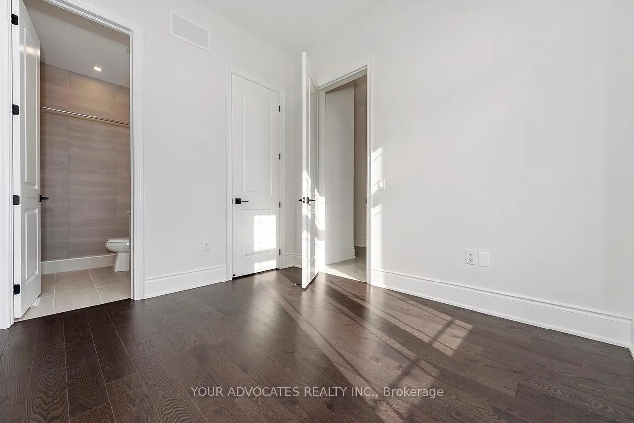 Photo 5 of 275 Ballantyne Boulevard, Vaughan, Vellore Village — HOMEH