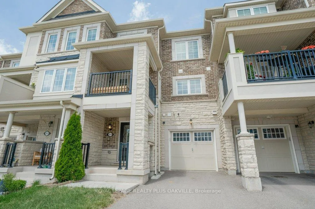 Photo 1 of 211 Betsy Drive, Oakville, Glenorchy — HOMEH