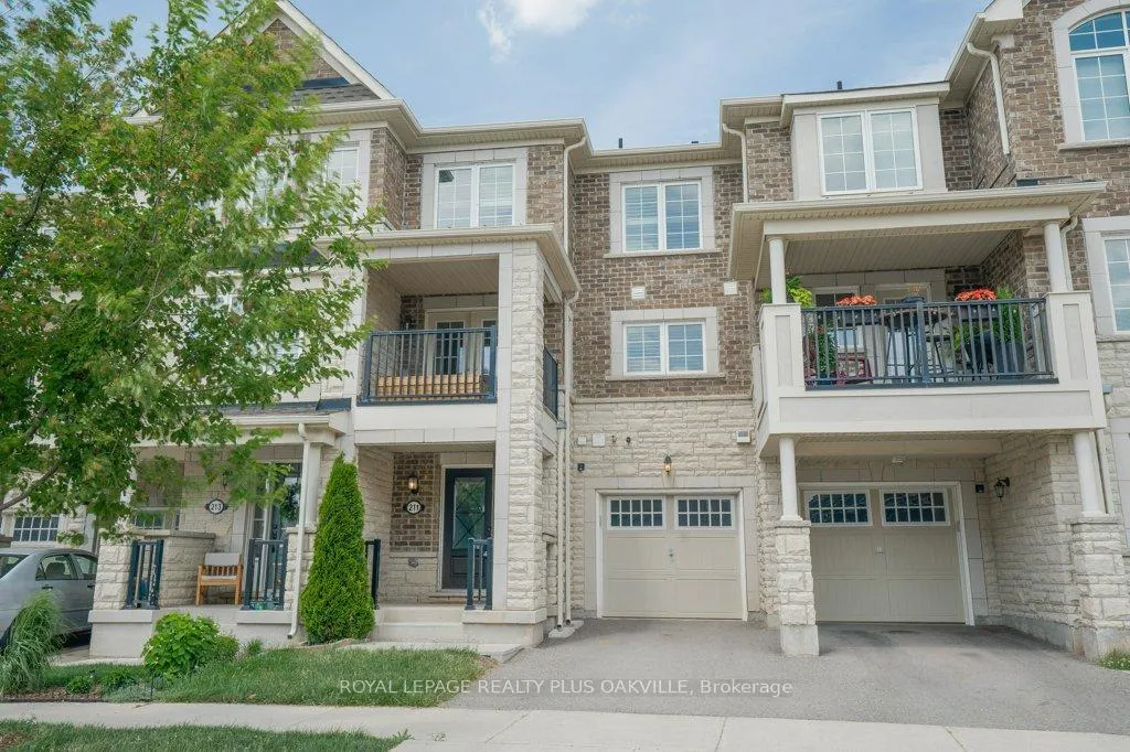 Photo 2 of 211 Betsy Drive, Oakville, Glenorchy — HOMEH