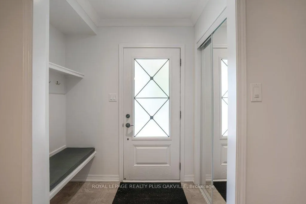 Photo 5 of 211 Betsy Drive, Oakville, Glenorchy — HOMEH