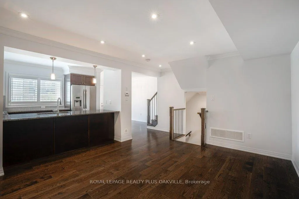 Photo 12 of 211 Betsy Drive, Oakville, Glenorchy — HOMEH