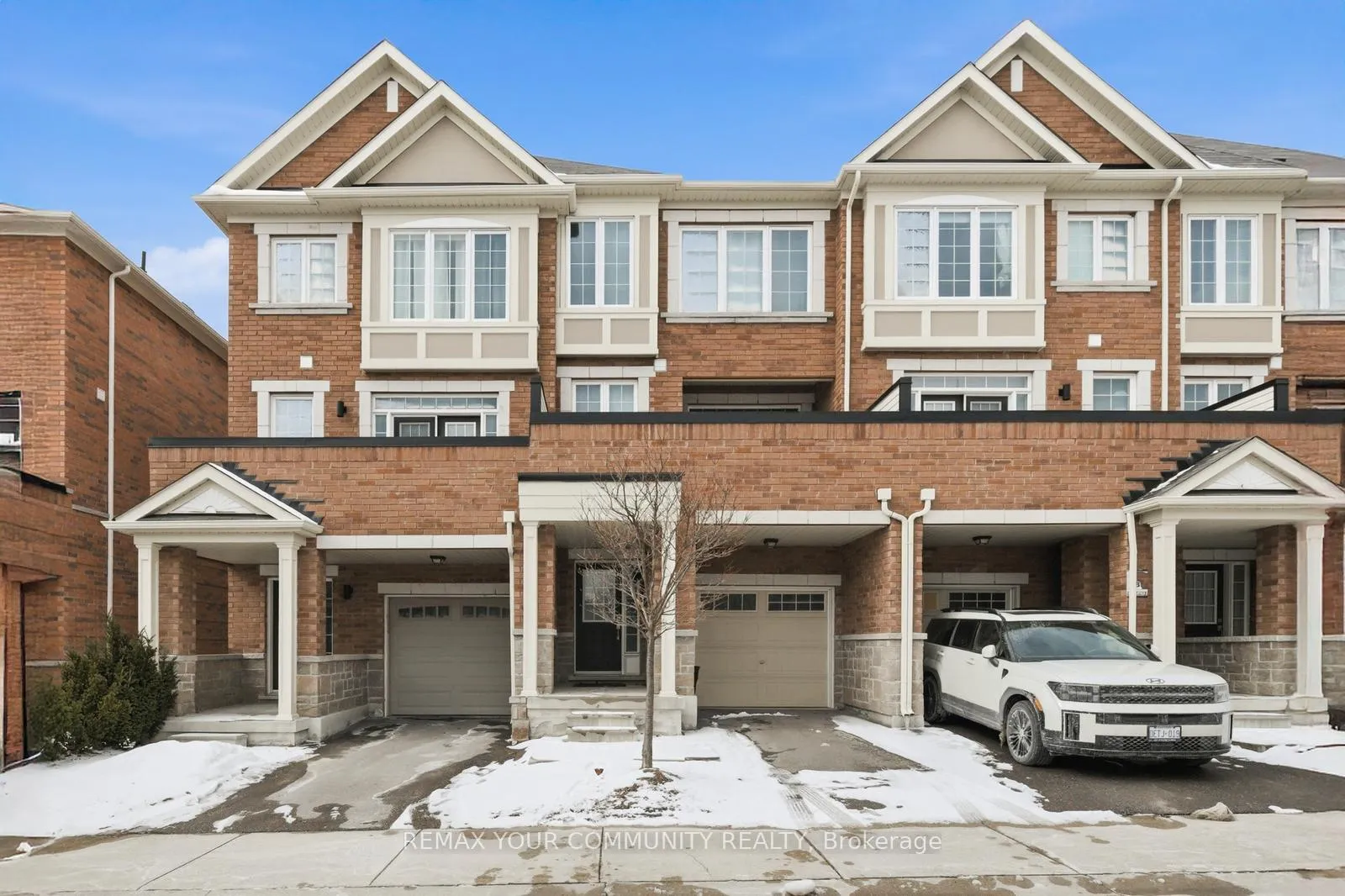 Photo 2 of 41 Torah Gate, Vaughan, Patterson — HOMEH