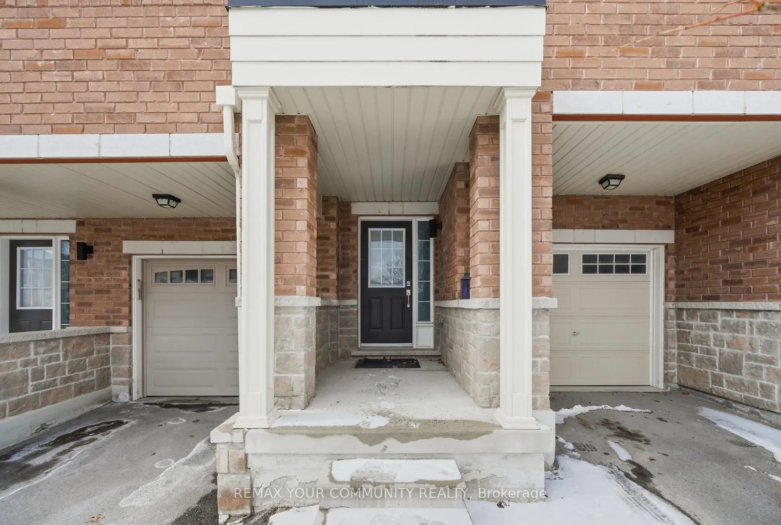 Photo 4 of 41 Torah Gate, Vaughan, Patterson — HOMEH