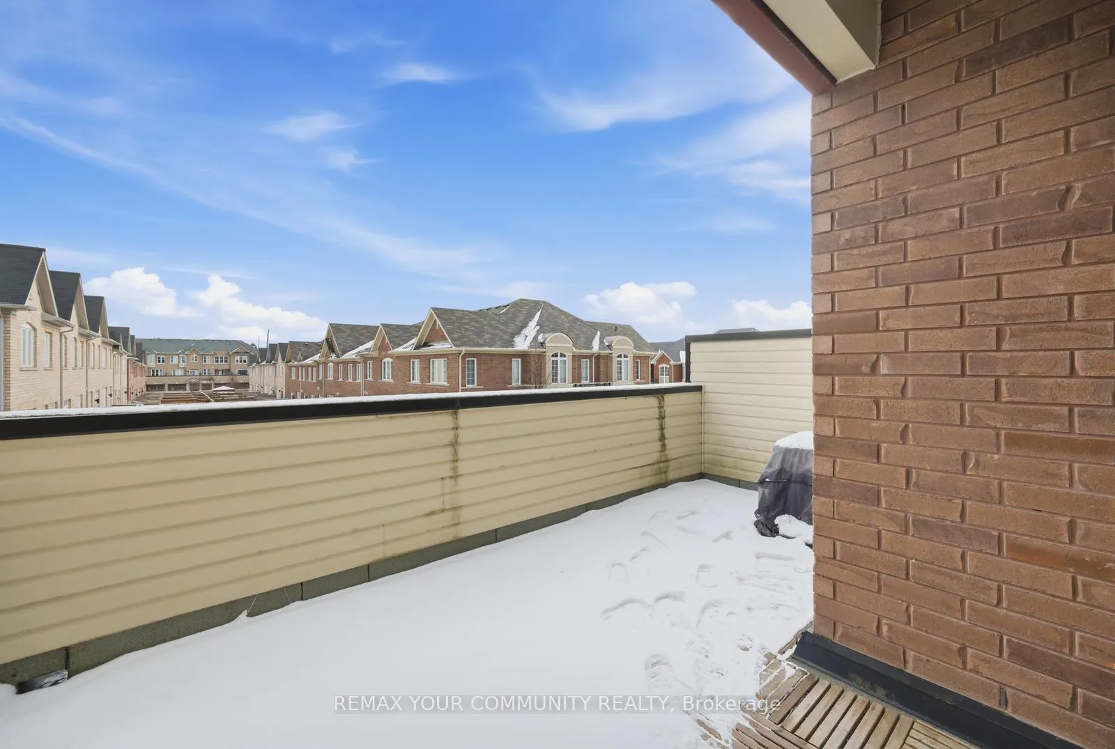 Photo 19 of 41 Torah Gate, Vaughan, Patterson — HOMEH